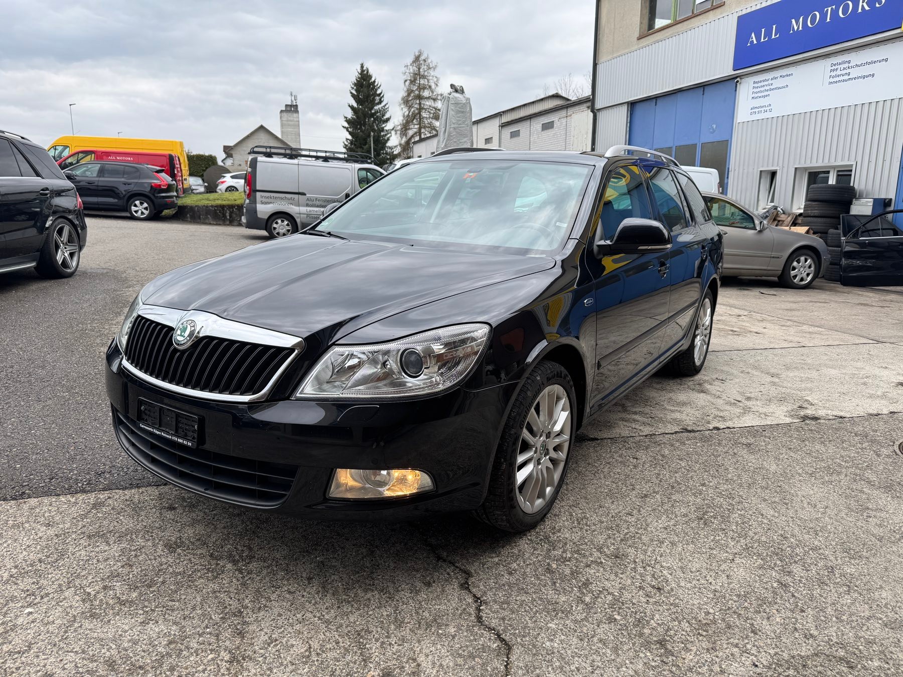 SKODA Octavia Combi 1.8 TSI Laurin & Klement