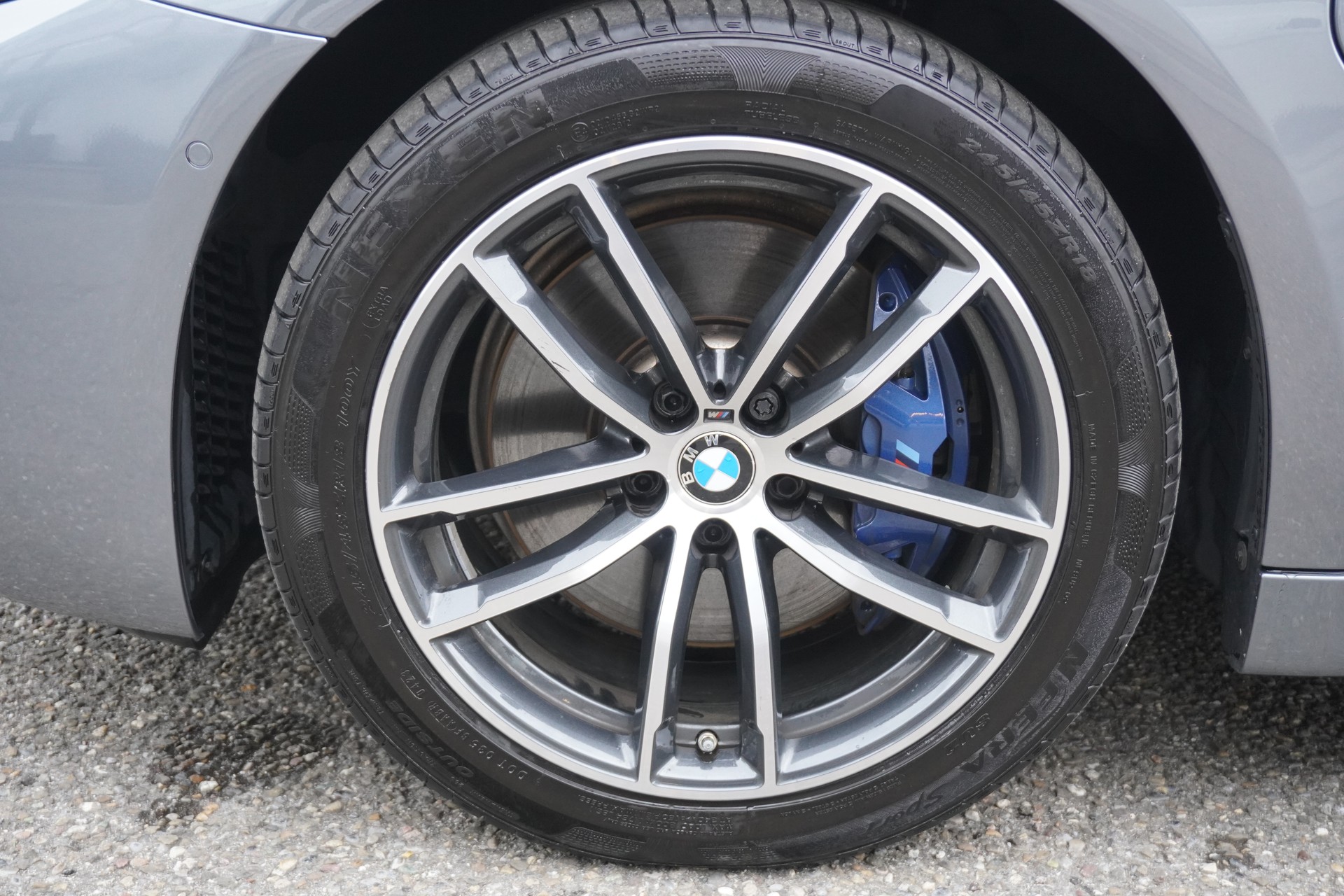 BMW 530e xDrive Touring M Sport Steptronic-image-9