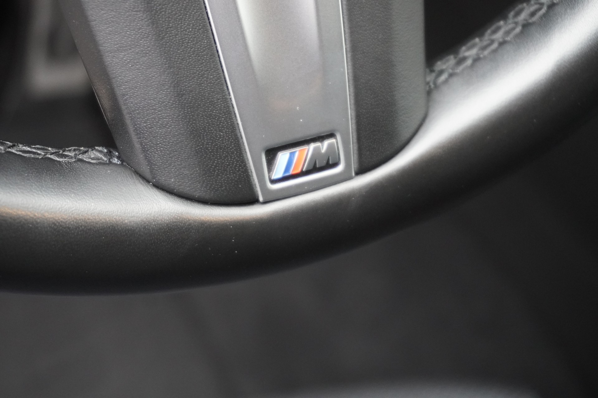 BMW 530e xDrive Touring M Sport Steptronic-image-42