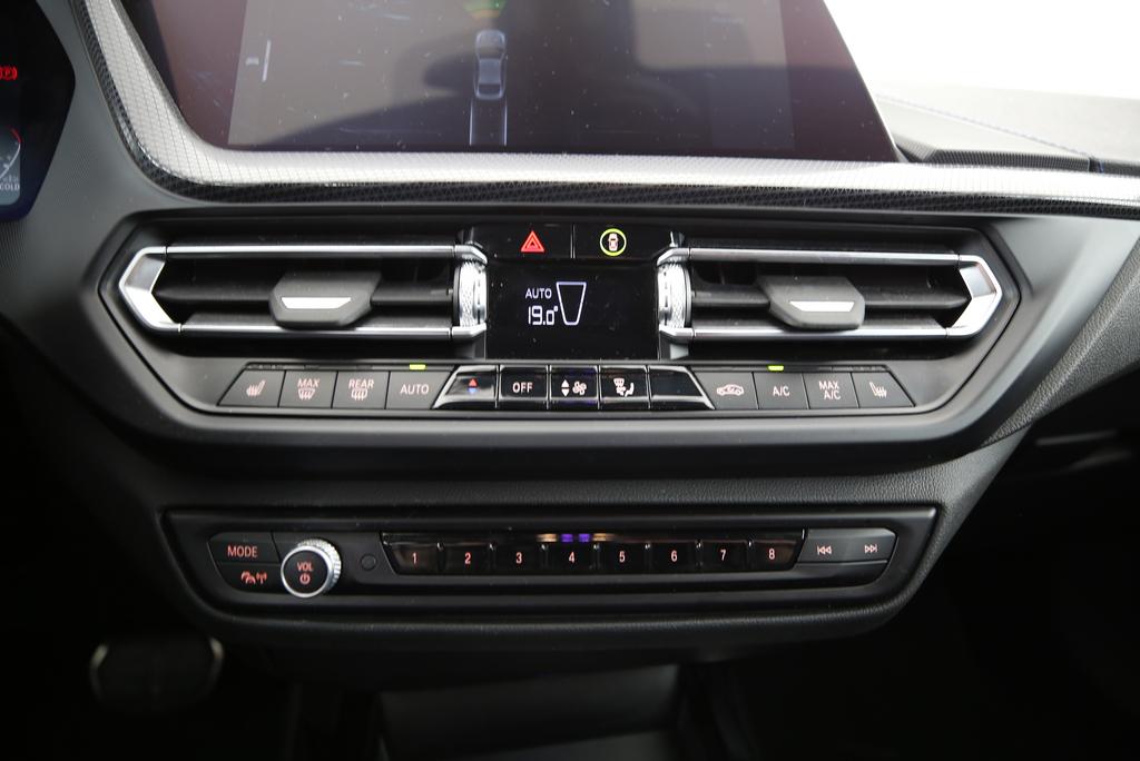 BMW 220d xDrive Gran Coupé-image-11