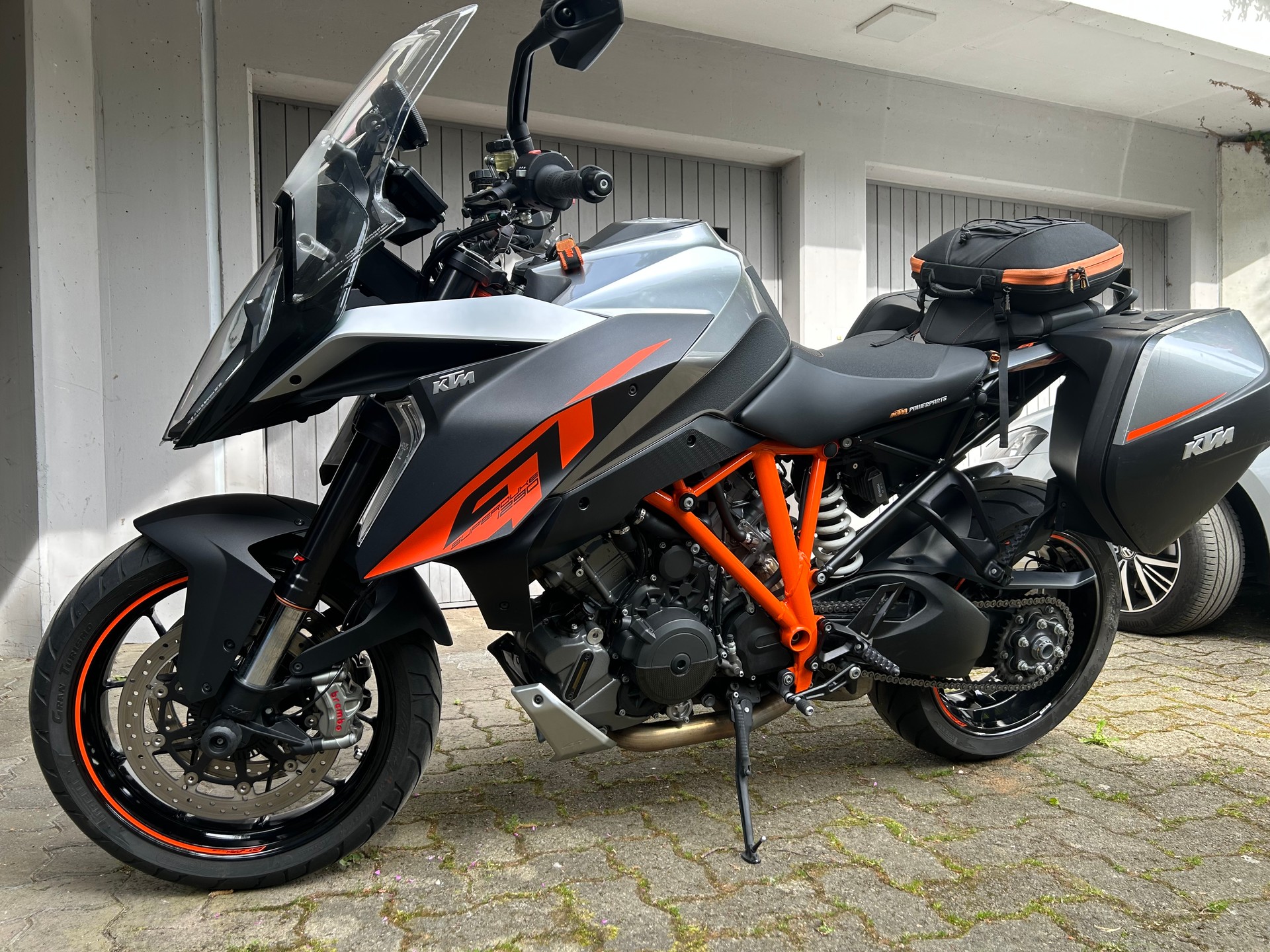 KTM 1290 Super Duke GT-image-0