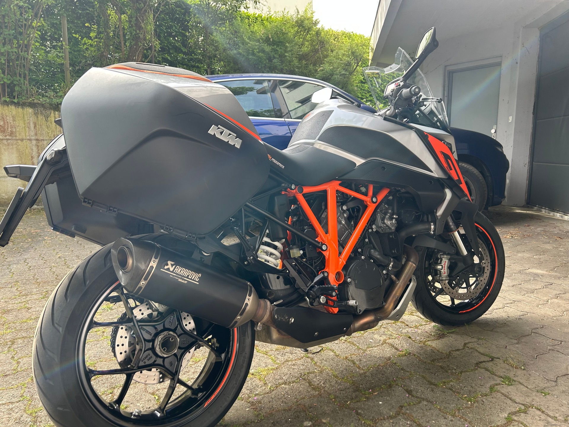 KTM 1290 Super Duke GT-image-4