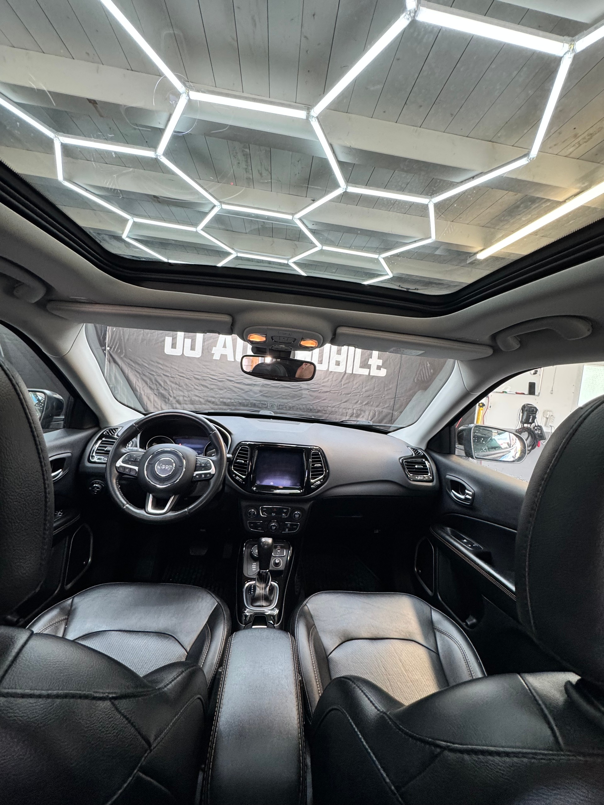 JEEP Compass 2.0CRD Limited AWD 9ATX-image-12