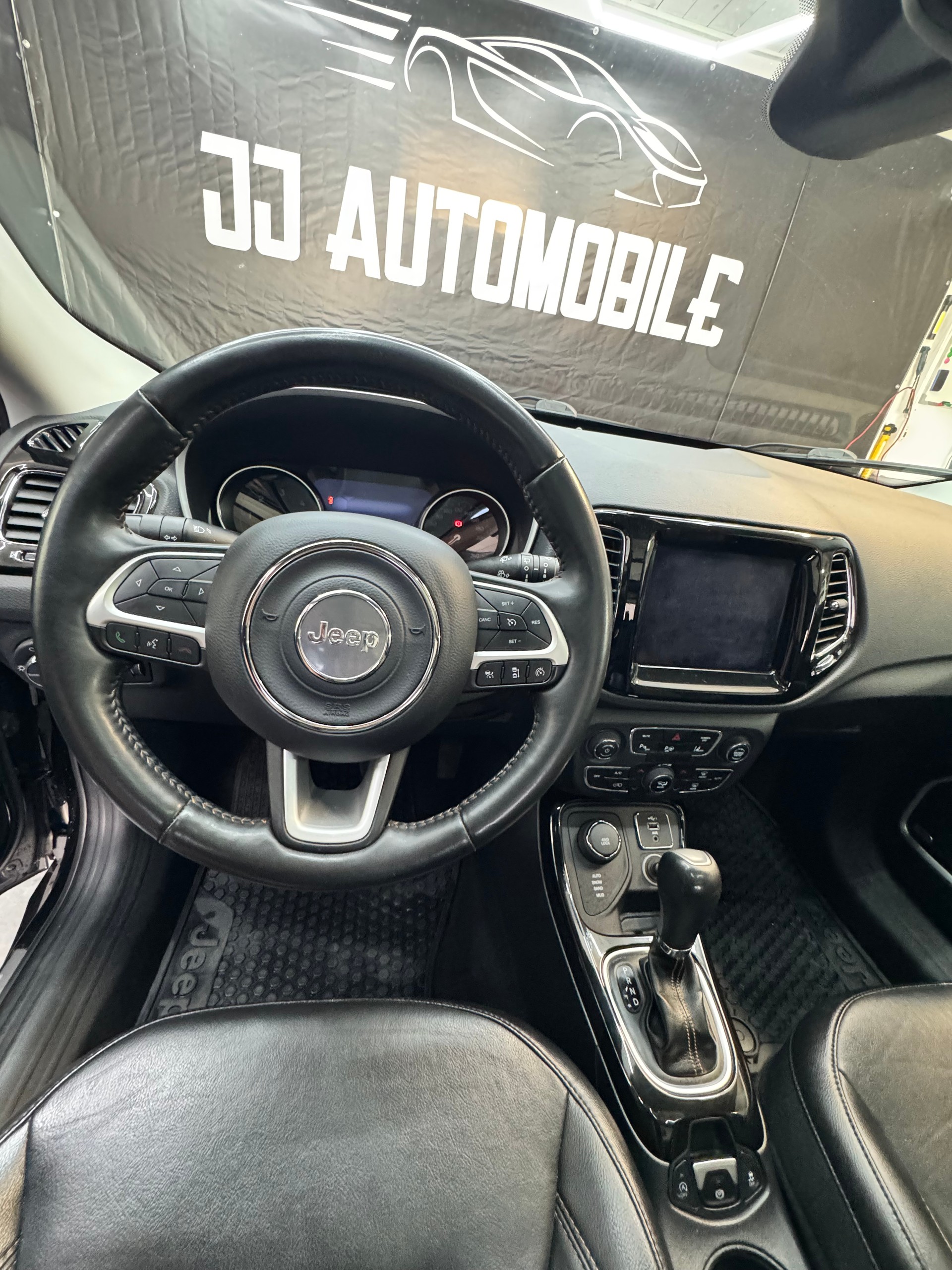 JEEP Compass 2.0CRD Limited AWD 9ATX-image-10