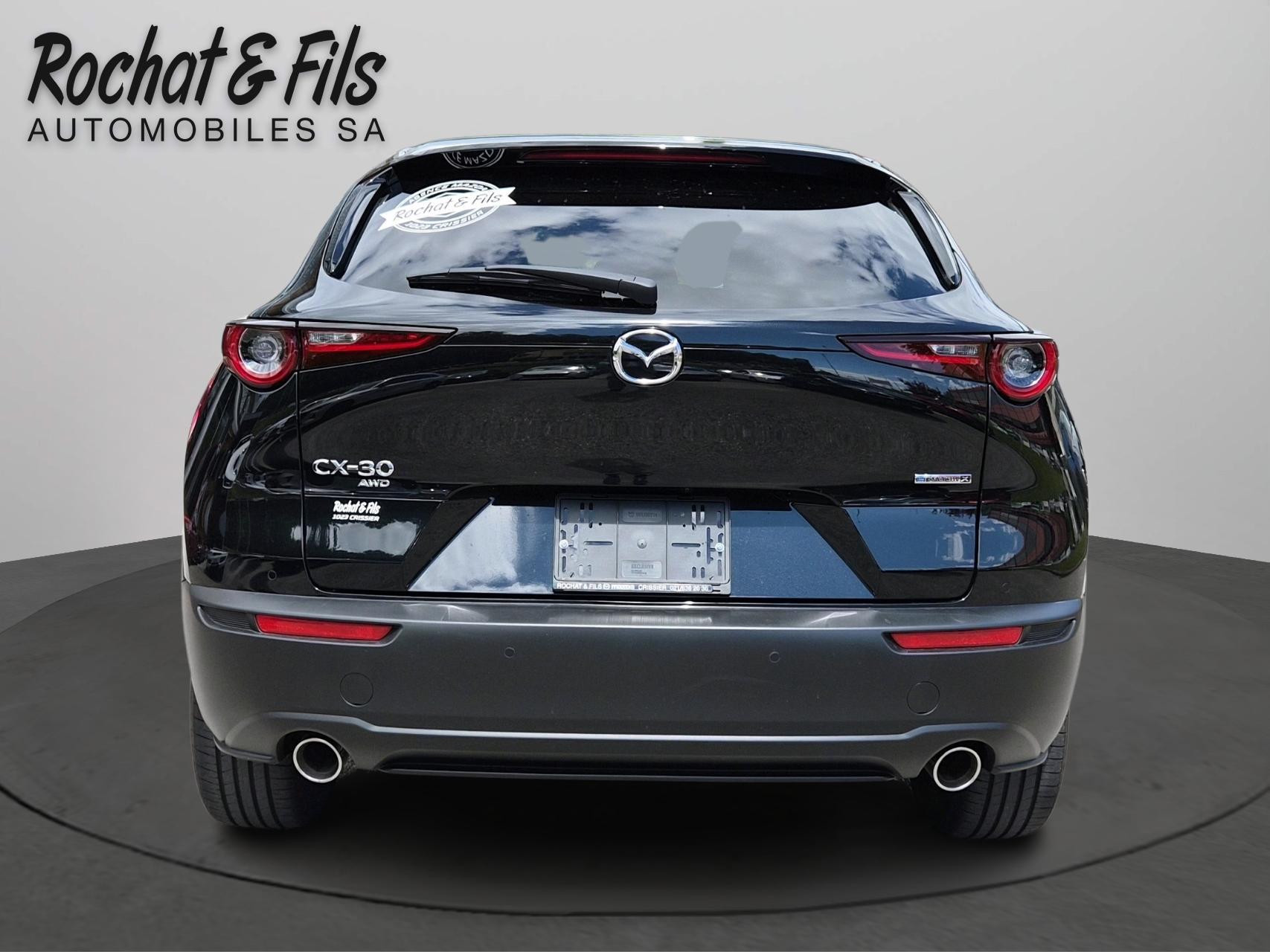 MAZDA CX-30 SKYACTIV-X 186 M Hybrid Exclusive Line AWD AT-showroom-element-3