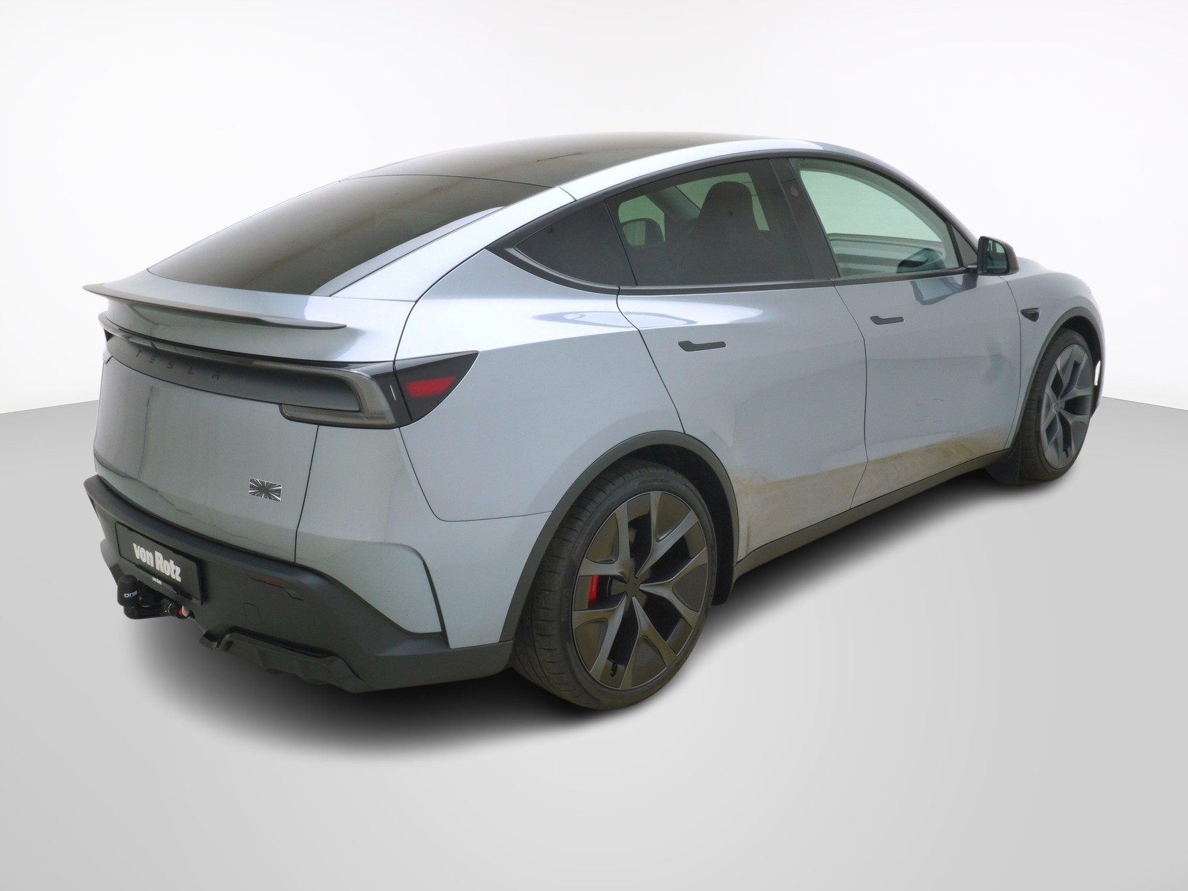 TESLA Model Y Performance AWD-image-4