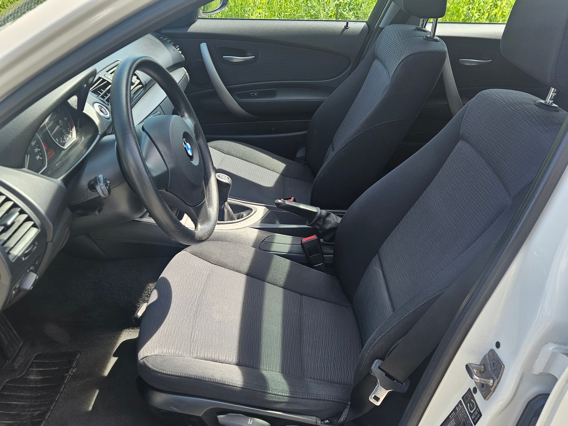 BMW 116i Access-image-9