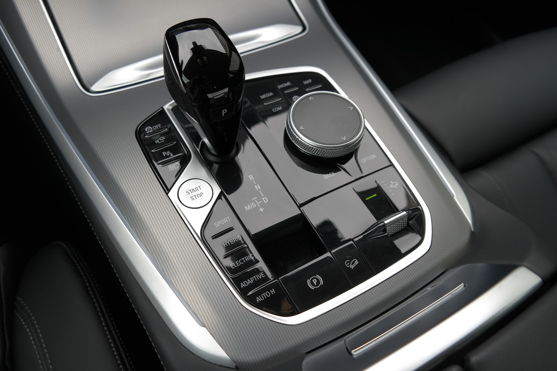 BMW X5 xDrive45e xLine-image-11