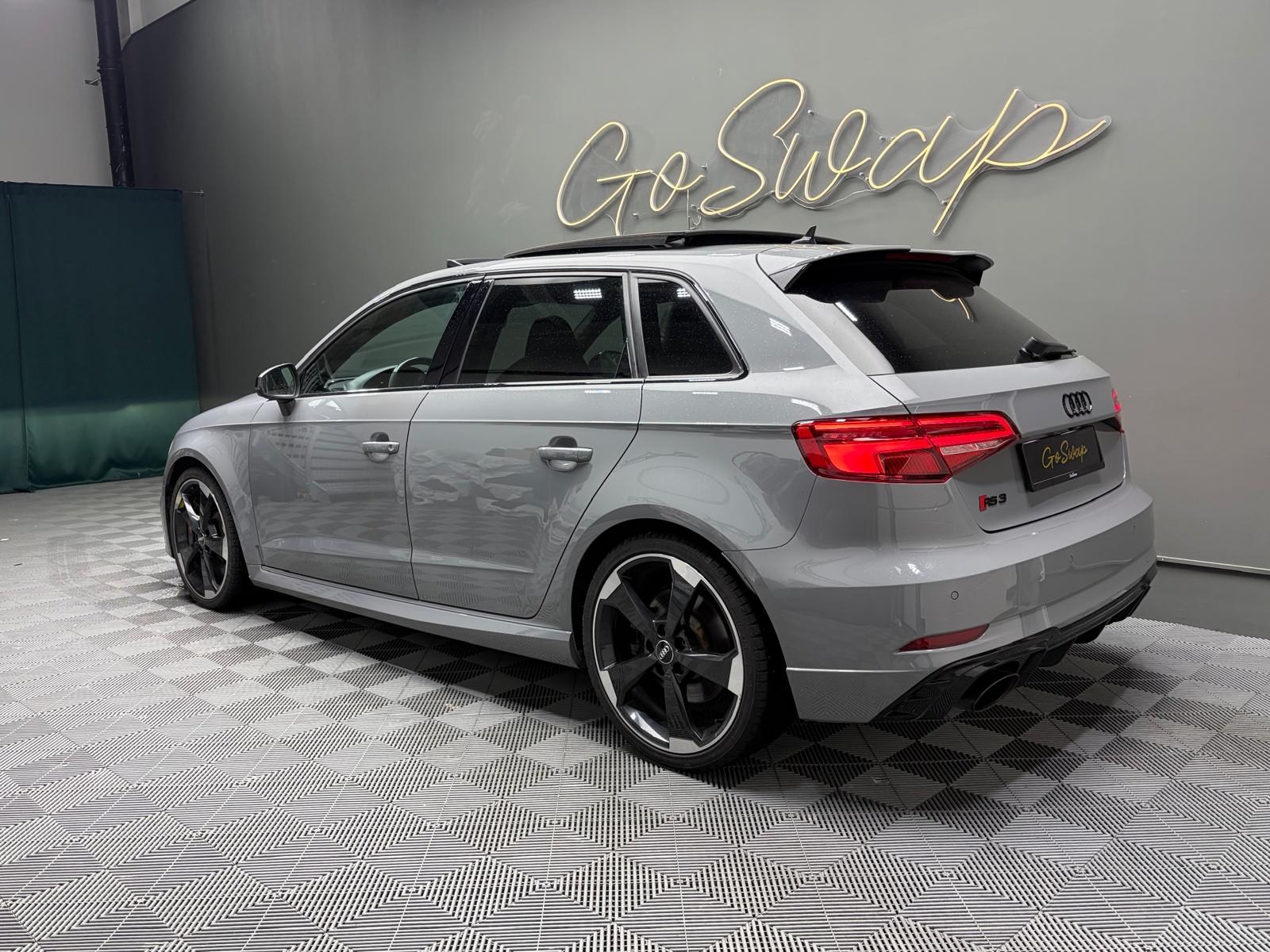 AUDI RS3 Sportback 2.5 TSI quattro S-tronic-image-4