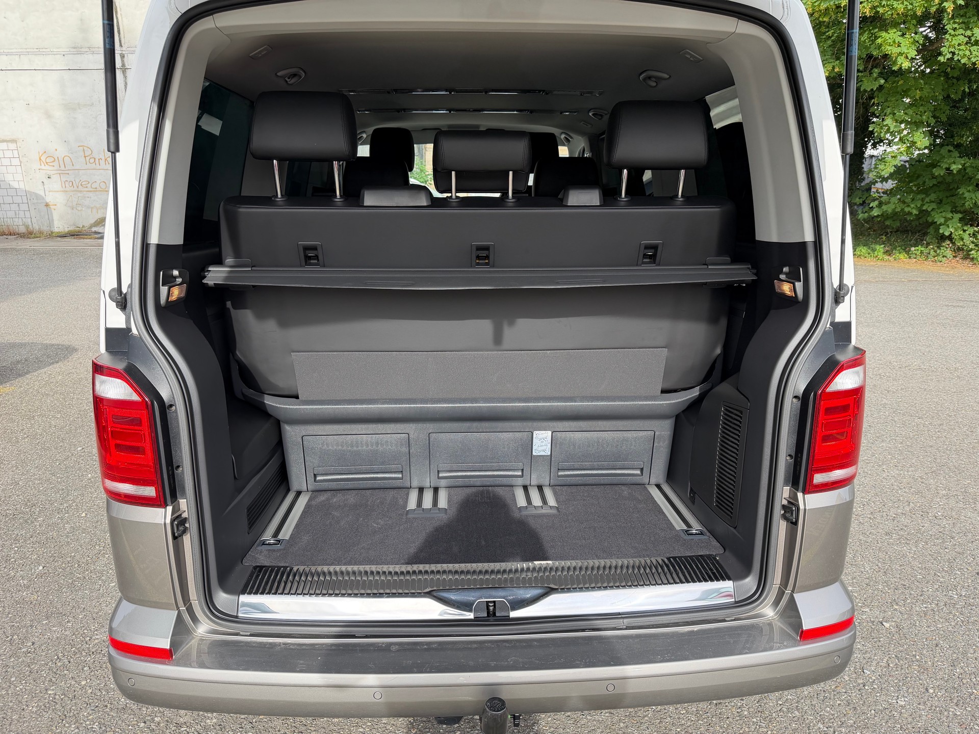 VW T6 Multivan 2.0 Bi-TDI Gen Six 4Motion DSG-image-13