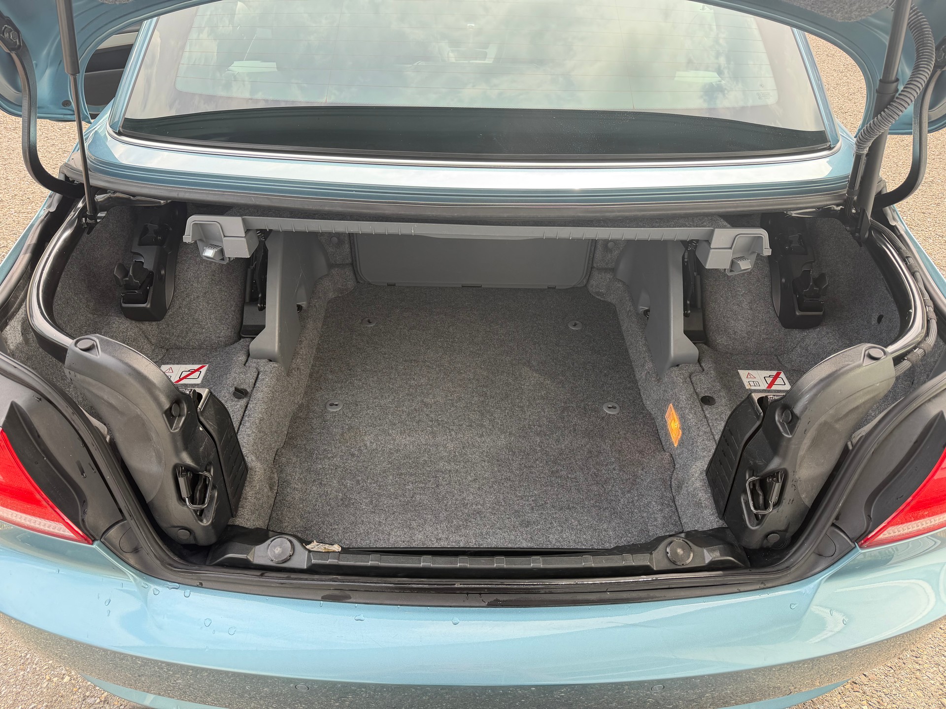 BMW 320i Cabriolet Steptronic-image-9