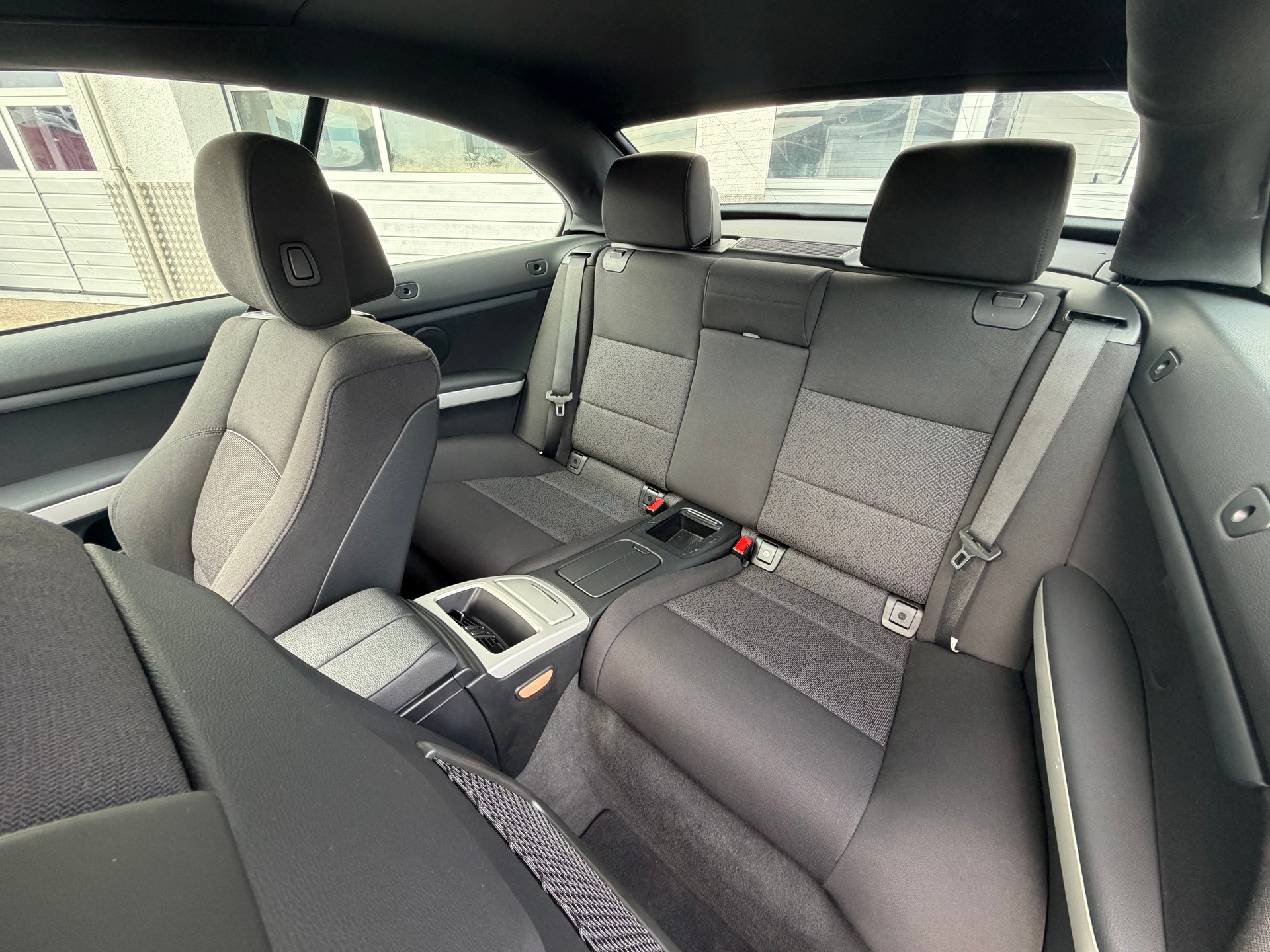 BMW 320i Cabriolet Steptronic-image-6