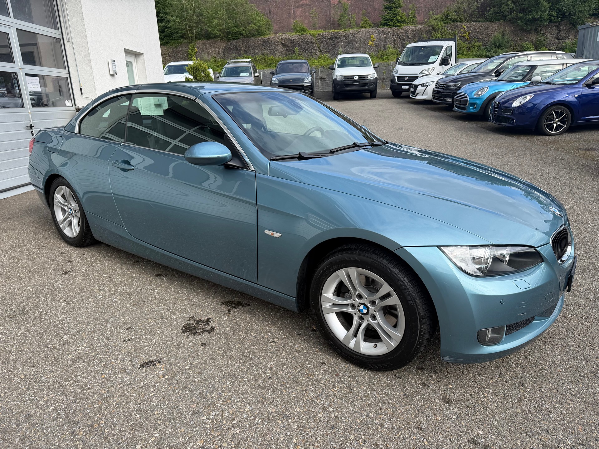 BMW 320i Cabriolet Steptronic-image-3