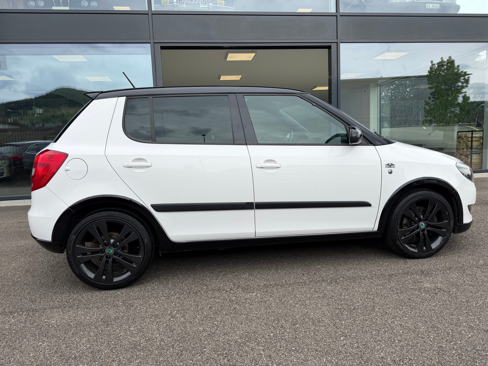 SKODA Fabia 1.2 TSI Ambiente-showroom-element-2
