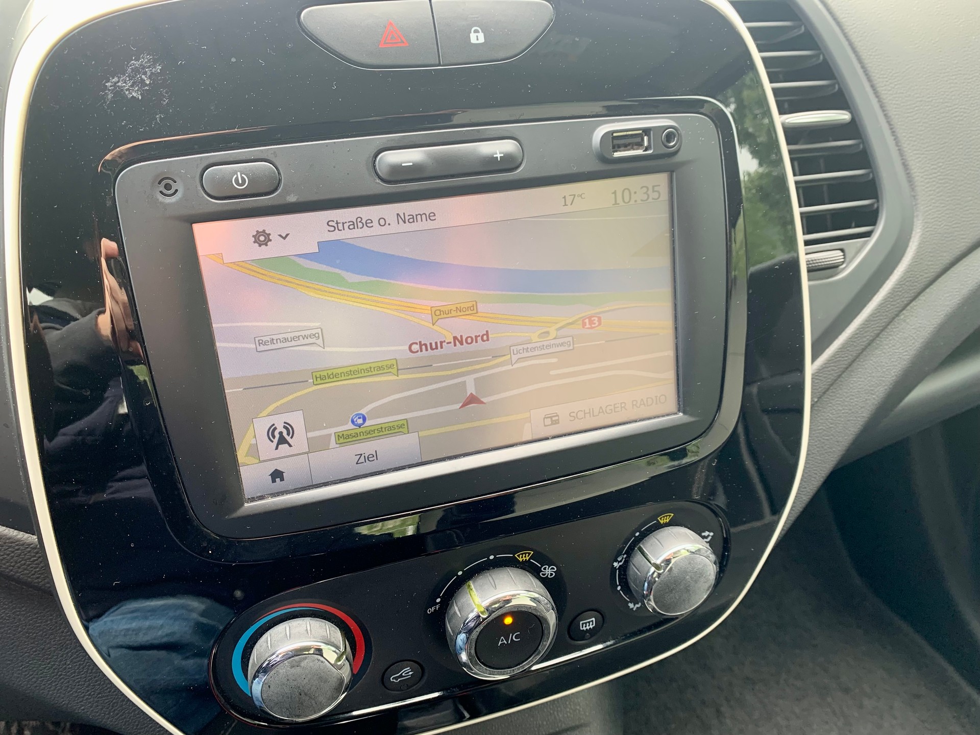 RENAULT Captur 0.9 Zen-image-10