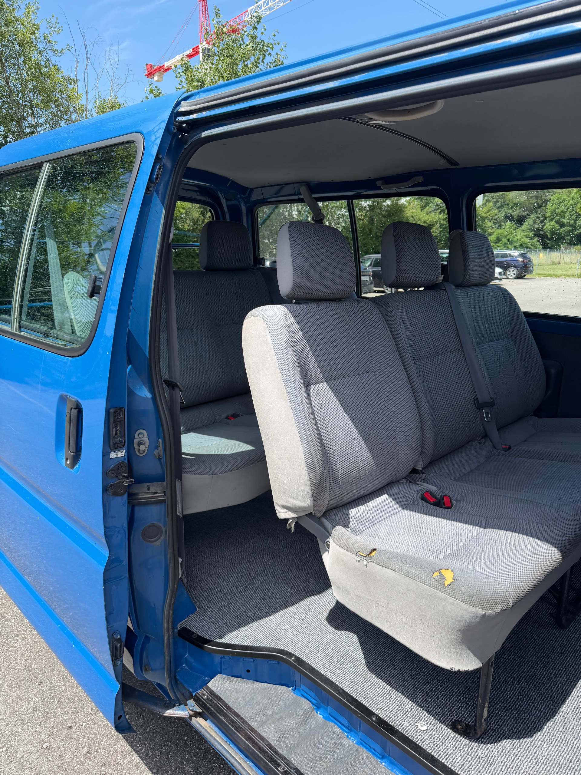 TOYOTA Hiace D-4D Kombi 4WD SWB-image-4