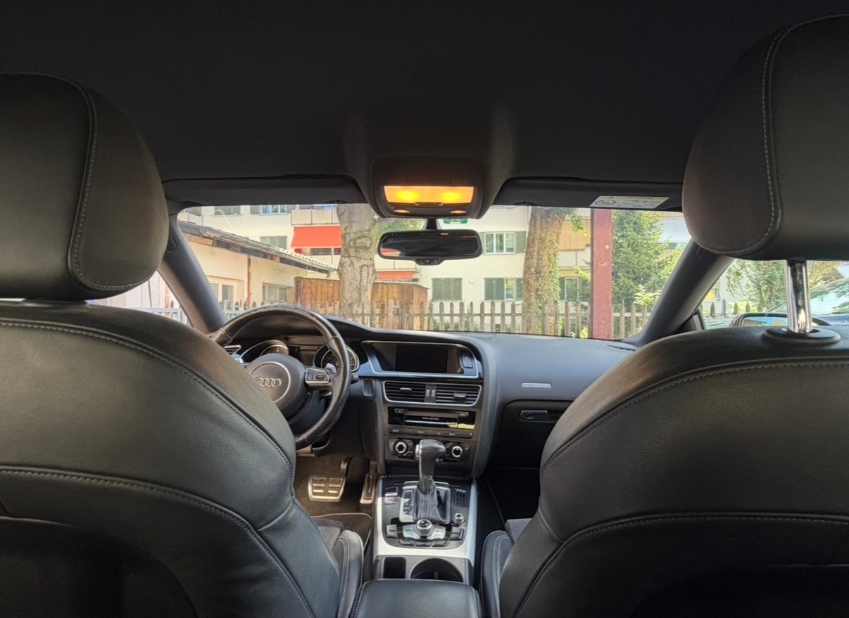 AUDI 2.0 TDI 190 quattro S-Tronic-image-11