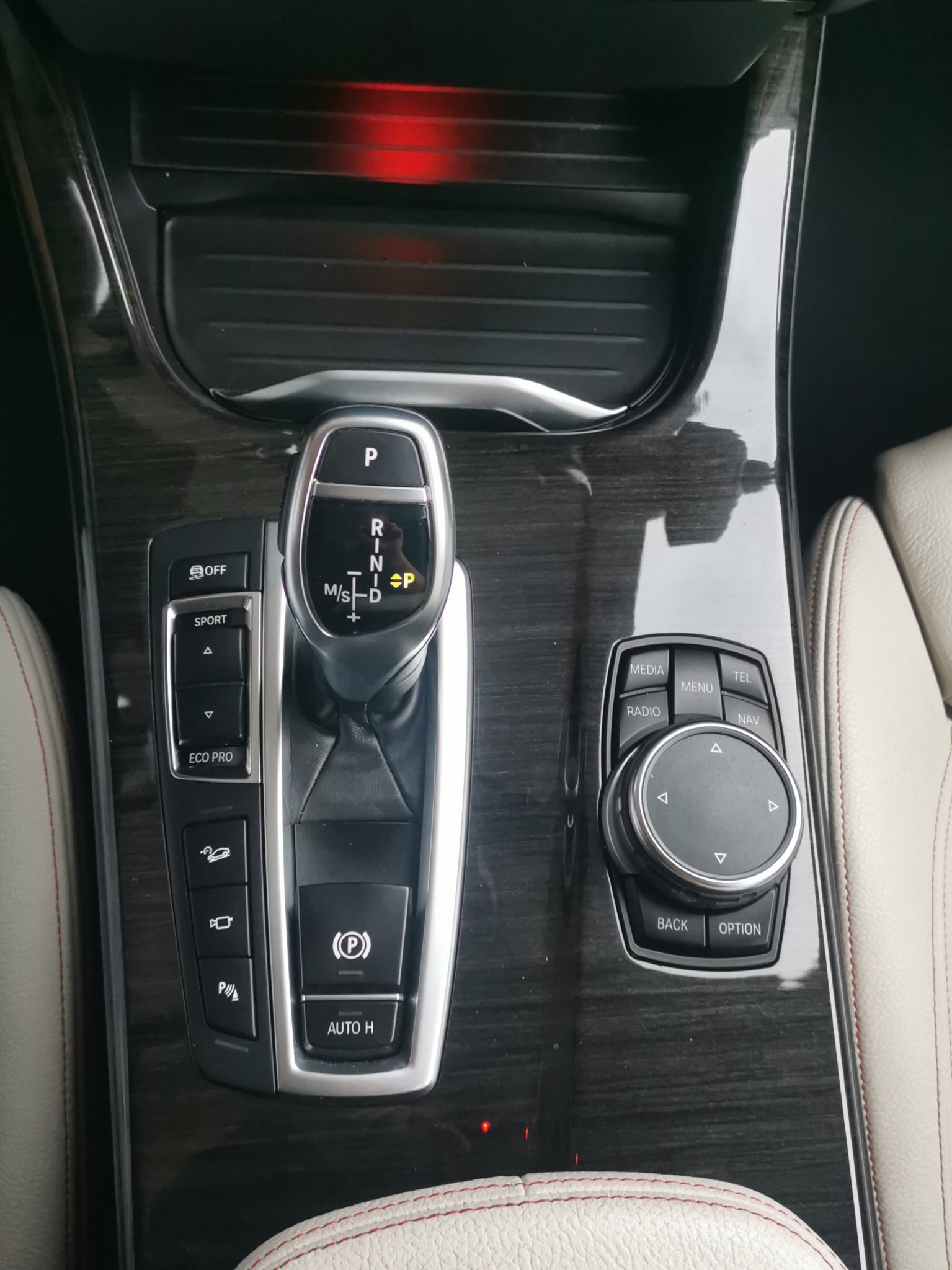 BMW X4 xDrive 35i Steptronic-image-22