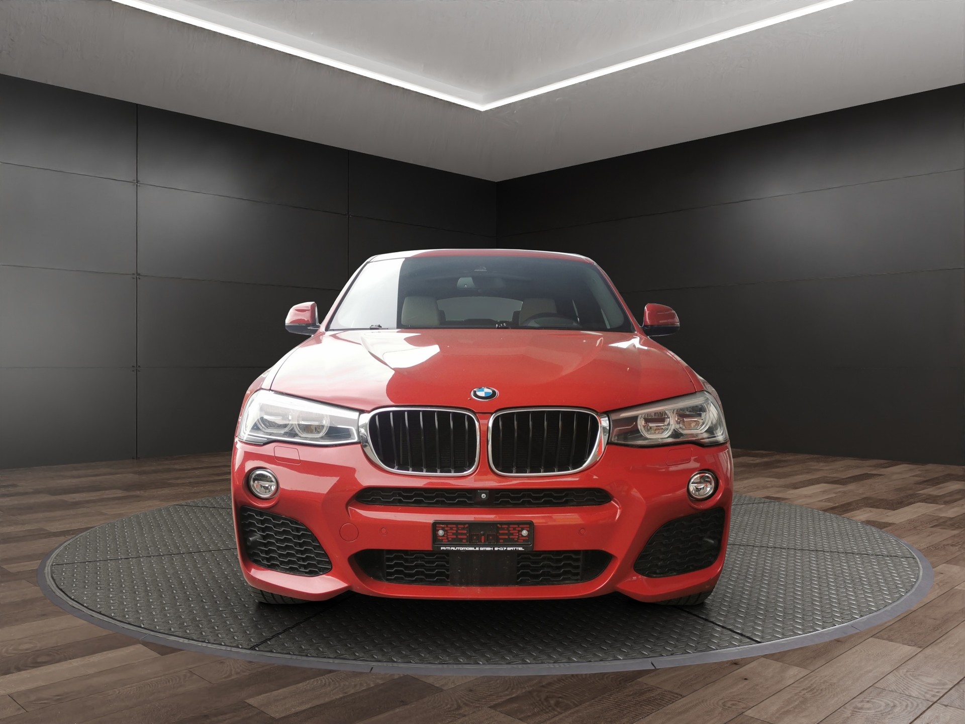 BMW X4 xDrive 35i Steptronic-showroom-element-2