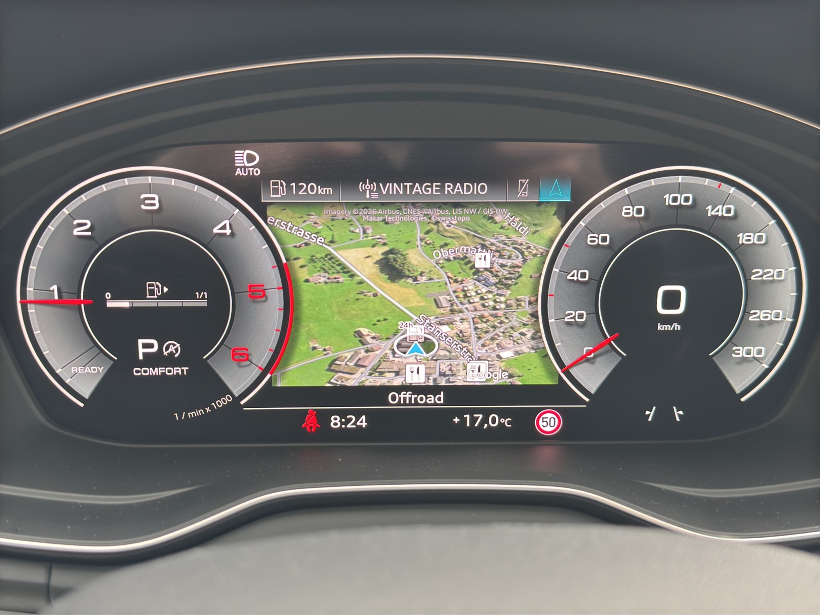 AUDI Q5 2.0 40 TDI S Line Black Edition quattro-image-14