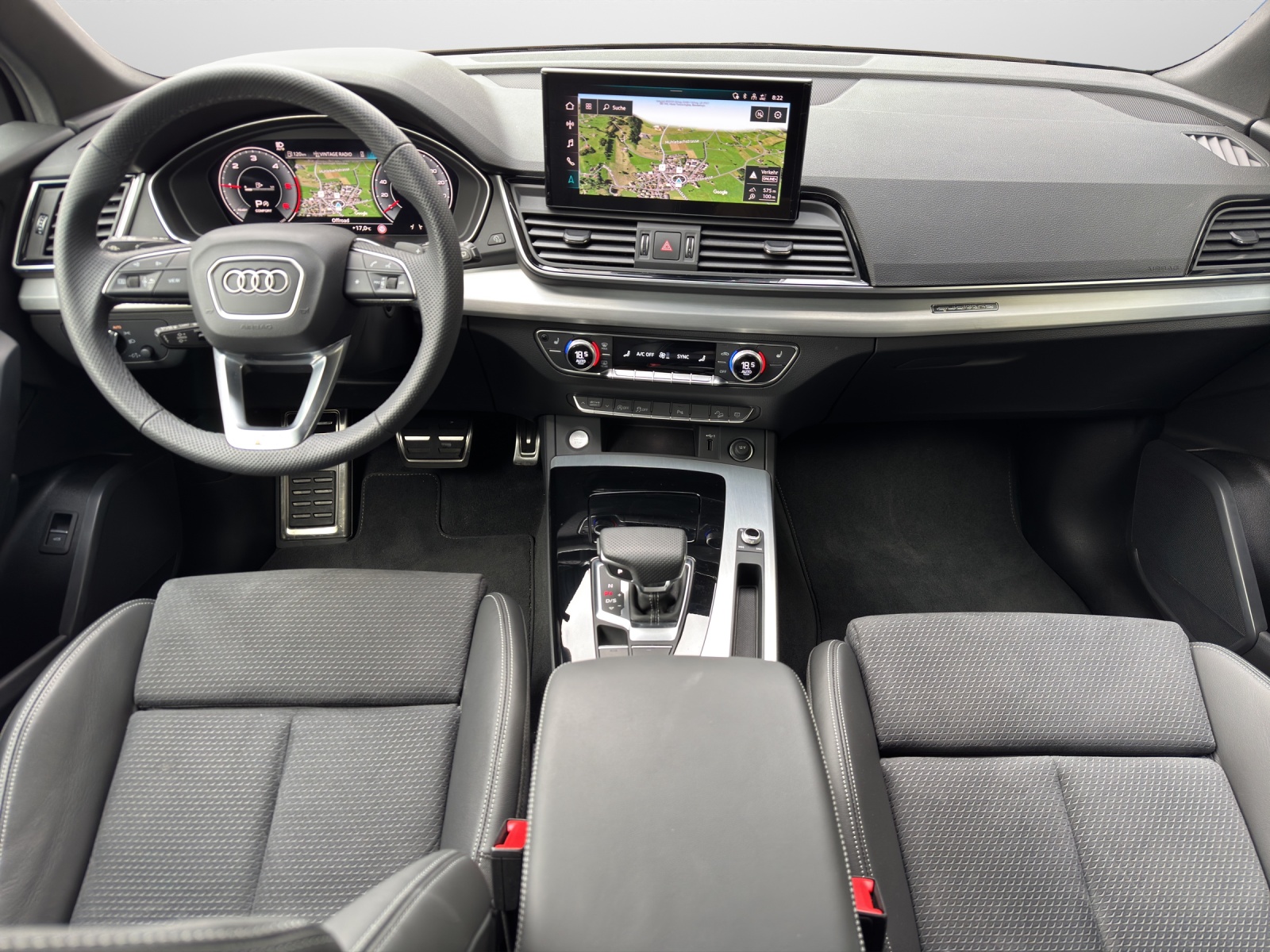 AUDI Q5 2.0 40 TDI S Line Black Edition quattro-image-5