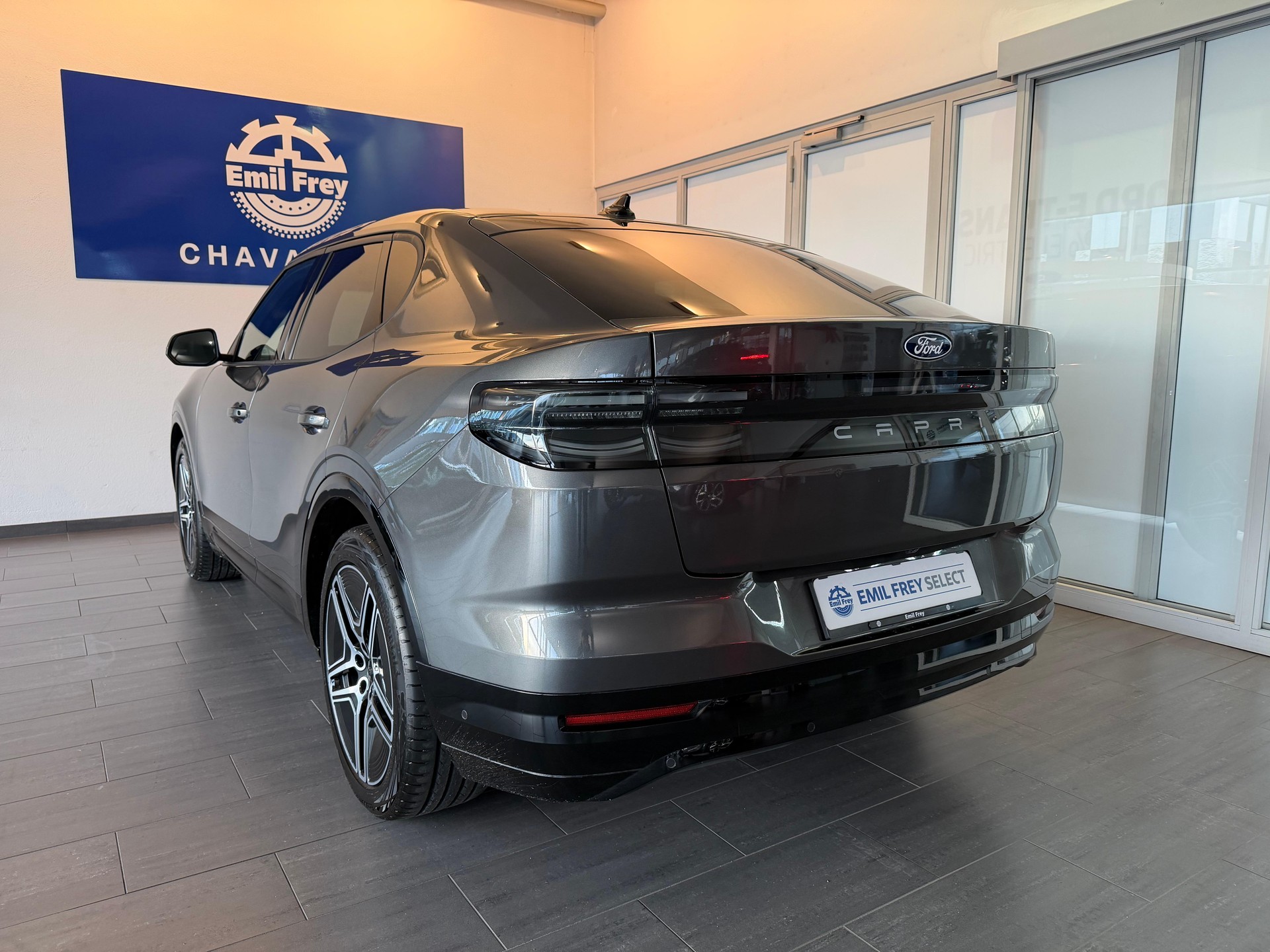 FORD Capri Extended Range Premium AWD-image-4