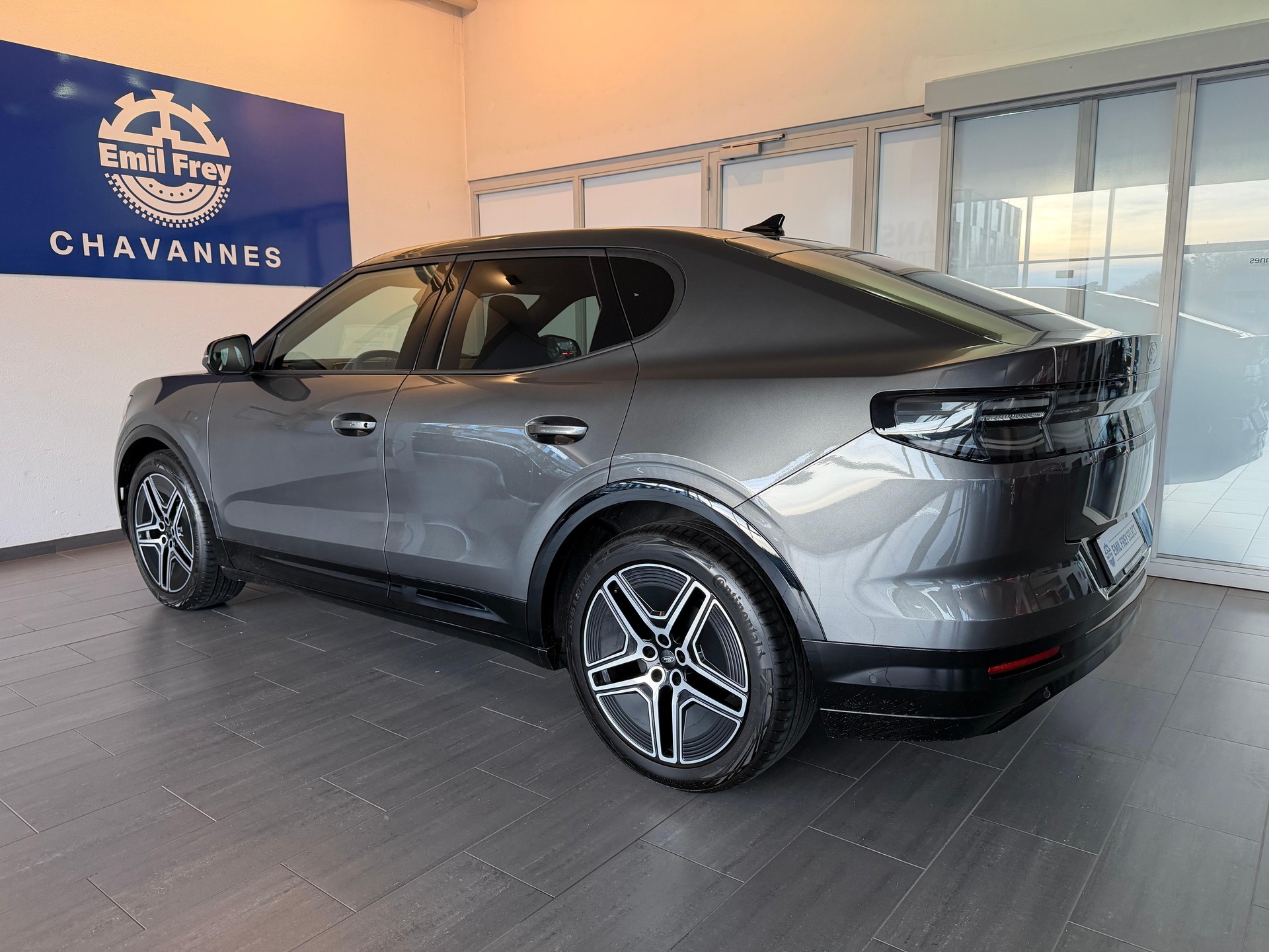 FORD Capri Extended Range Premium AWD-image-5