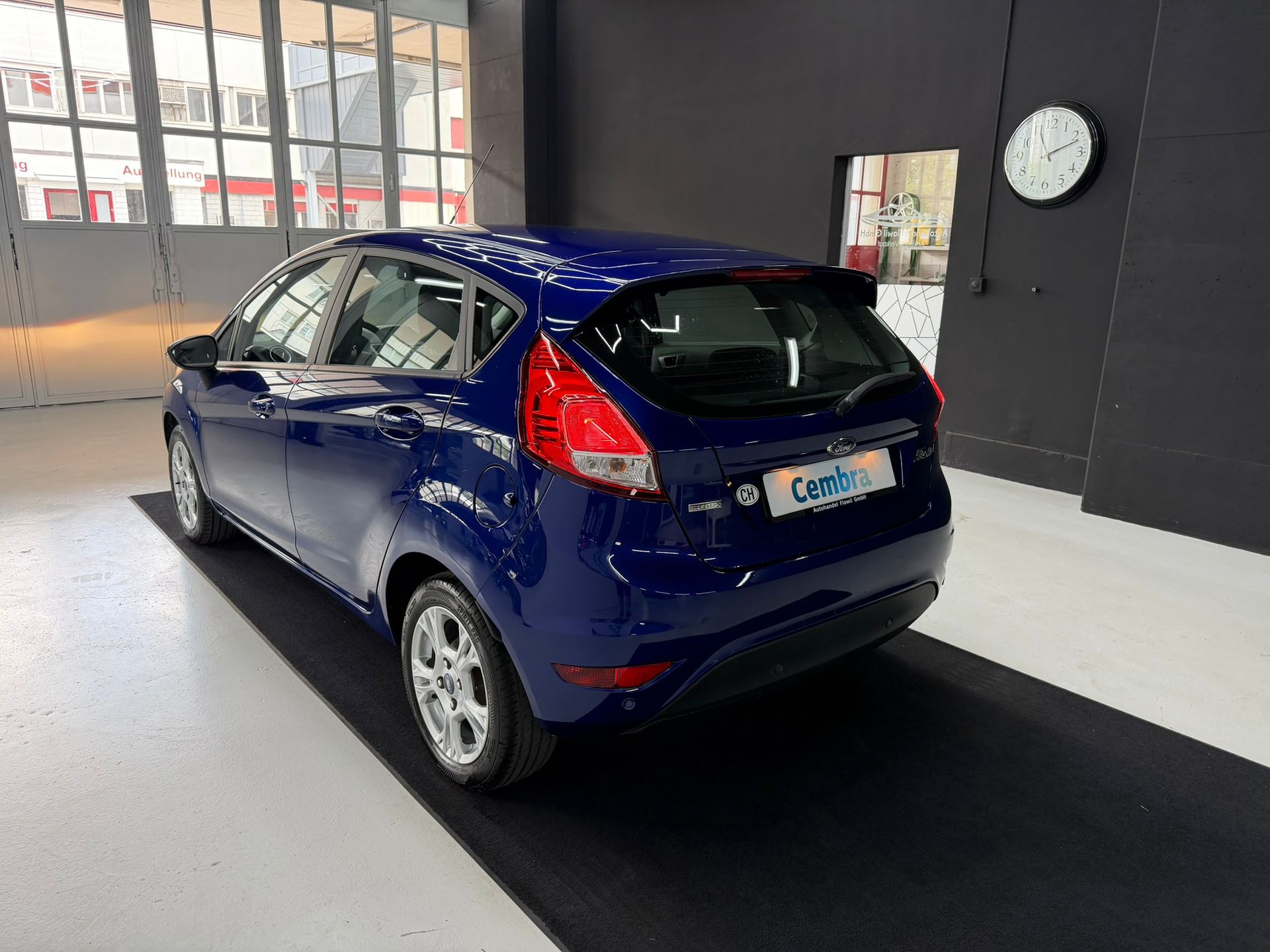 FORD Fiesta 1.0 SCTi Trend PowerShift-image-12