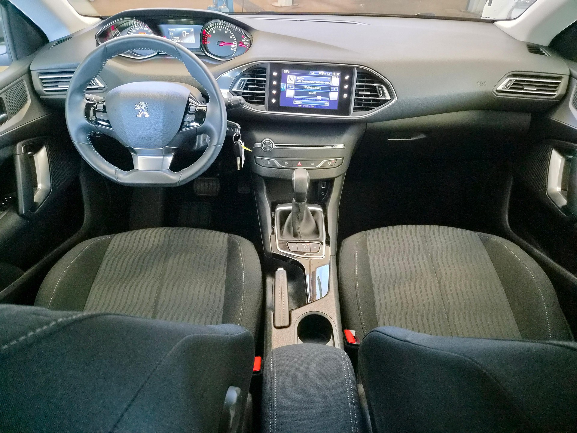 PEUGEOT 308 1.2 PureTech 130 Active S/S-image-8