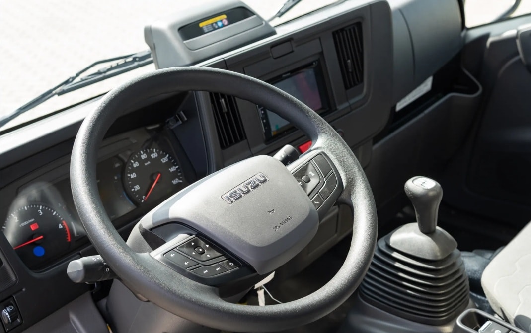 ISUZU M 27 H-image-21