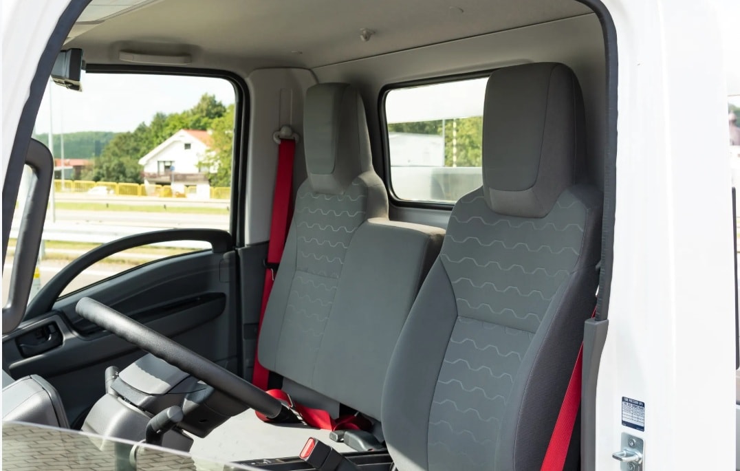 ISUZU M 27 H-image-20
