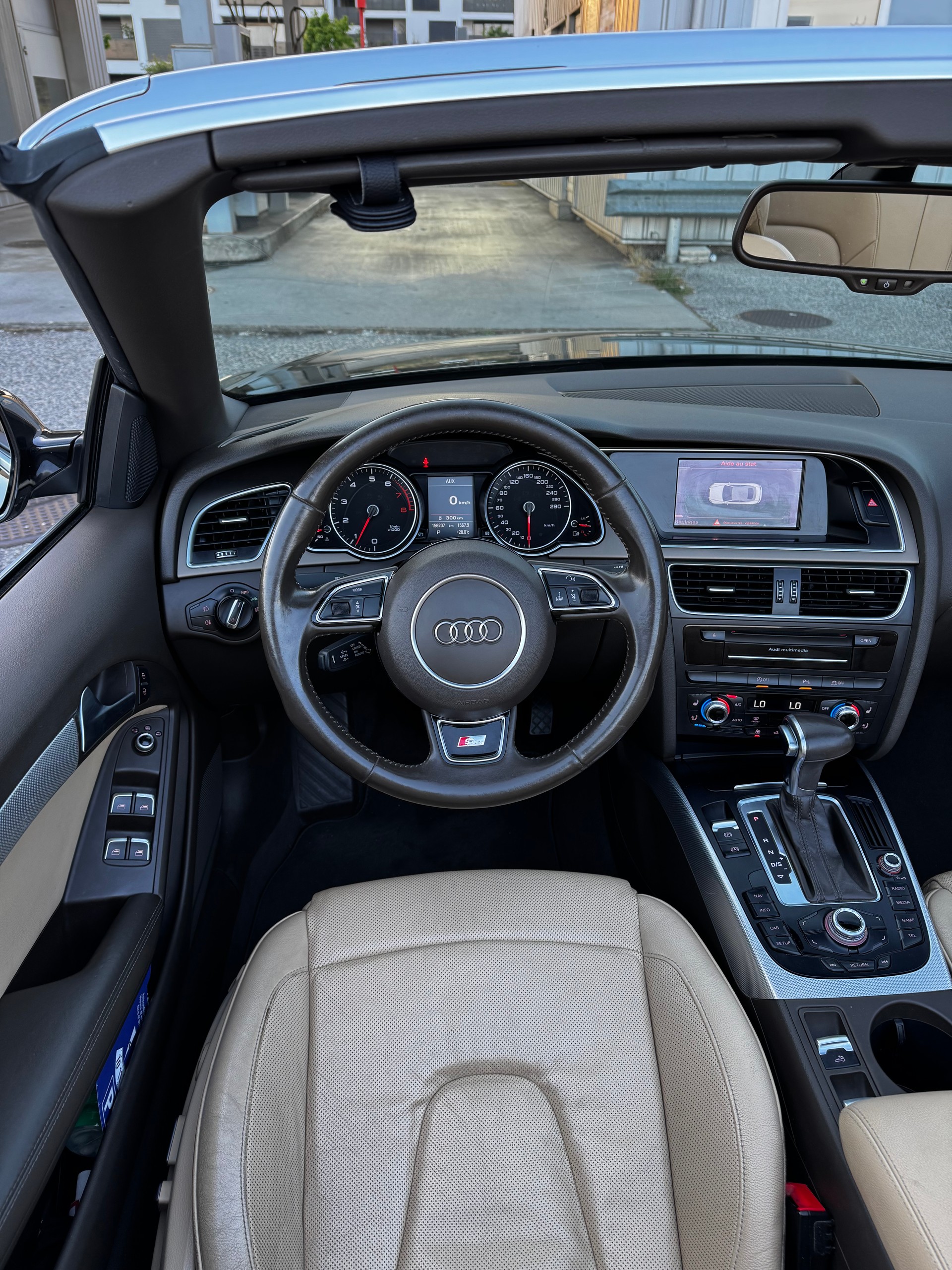AUDI A5 Cabriolet 2.0 TFSI quattro S-tronic-image-8