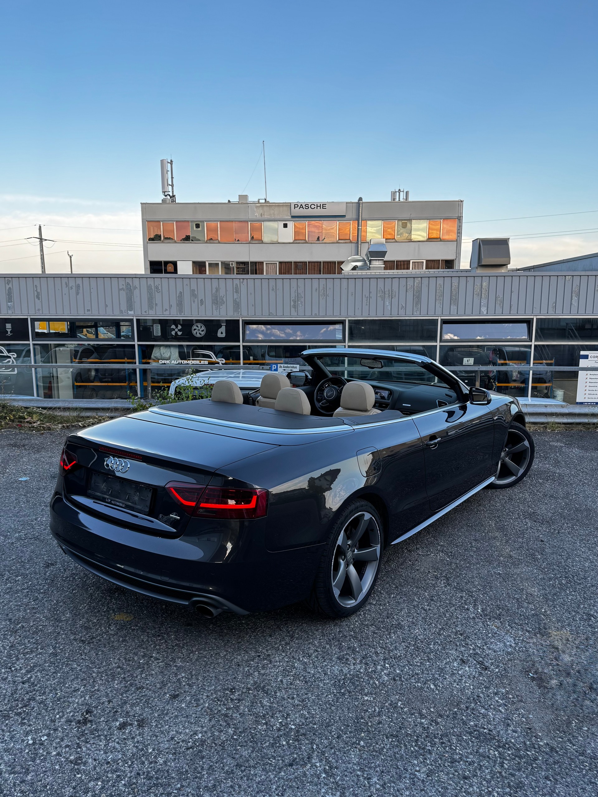 AUDI A5 Cabriolet 2.0 TFSI quattro S-tronic-image-2