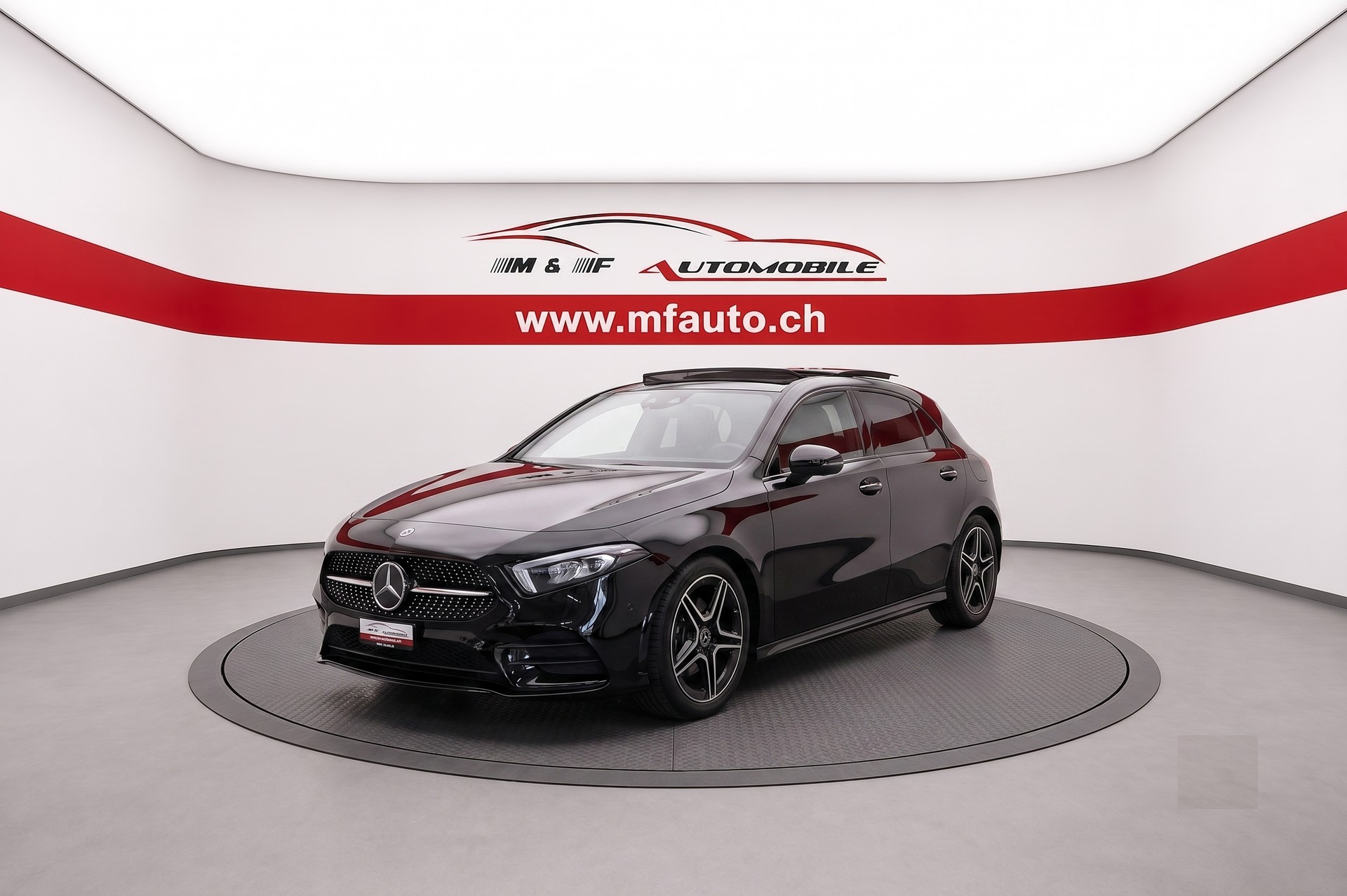 MERCEDES-BENZ A 180 AMG Line