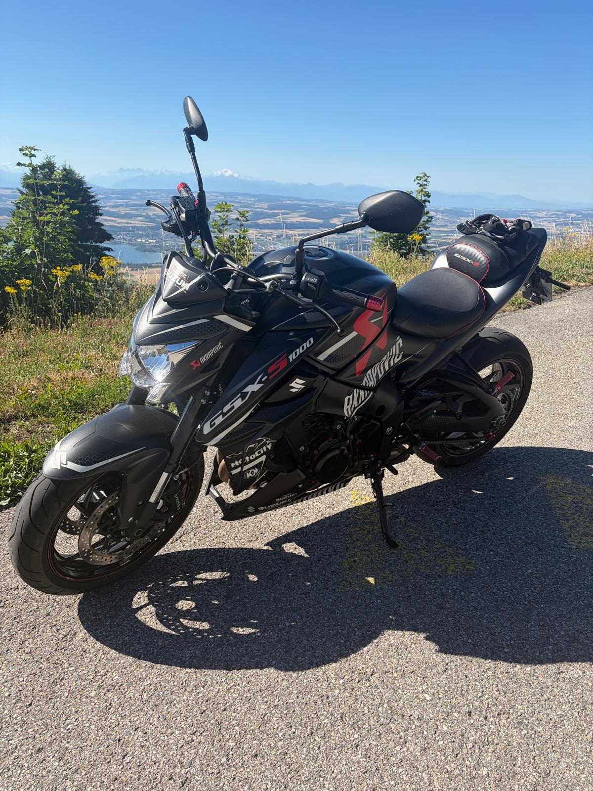 SUZUKI GSX-S 1000-image-5