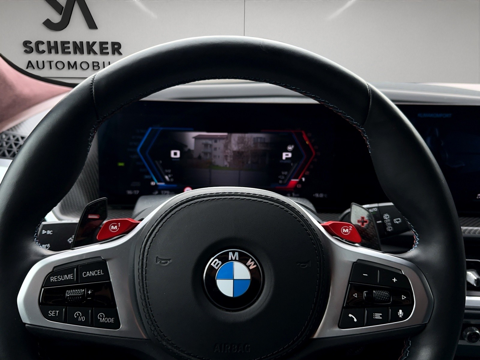 BMW XM xDrive 50e PHEV Steptronic-image-16