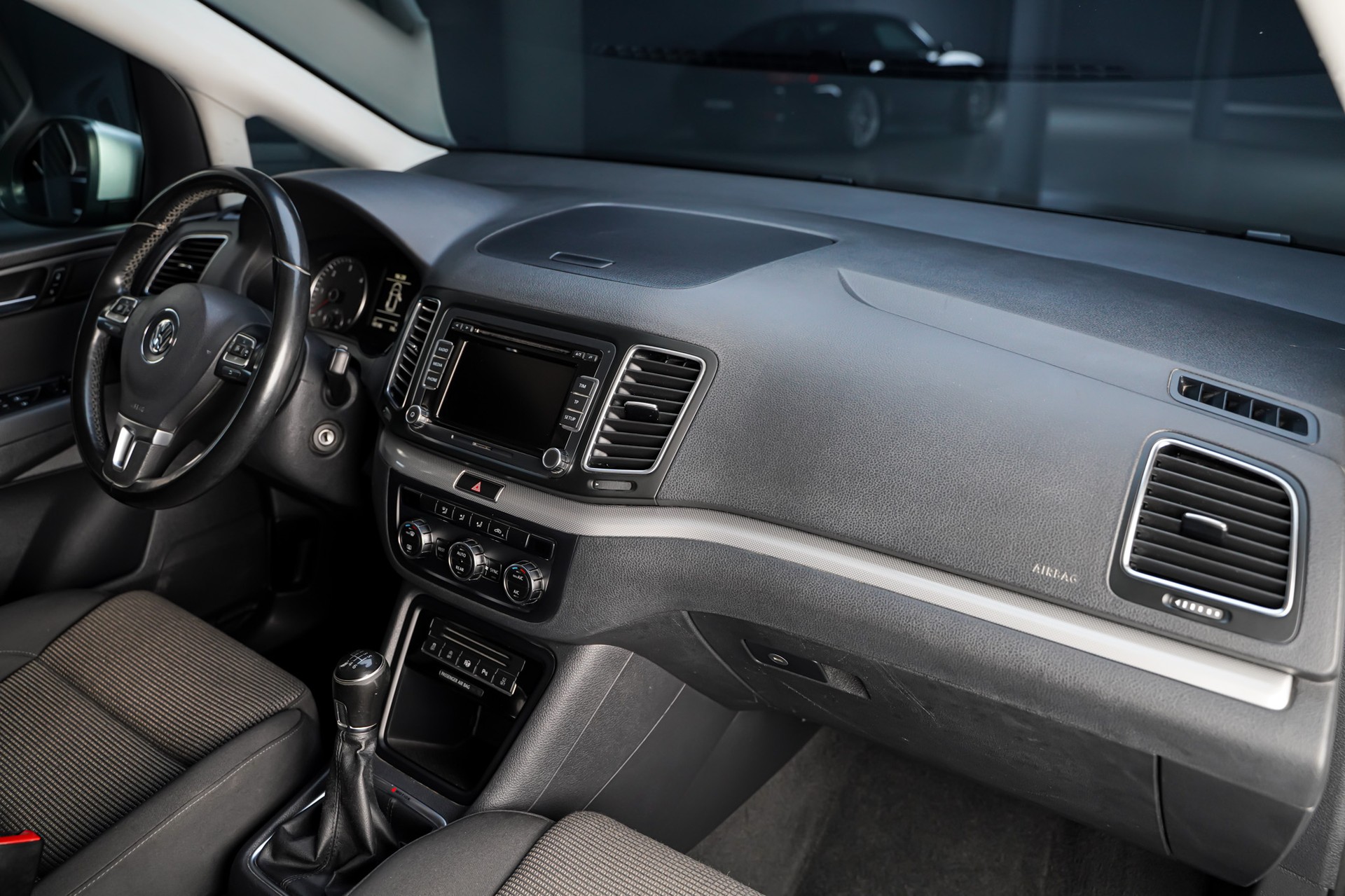 VW Sharan 2.0 TDI BMT Comfortline 4Motion 7-Plätzer-image-16