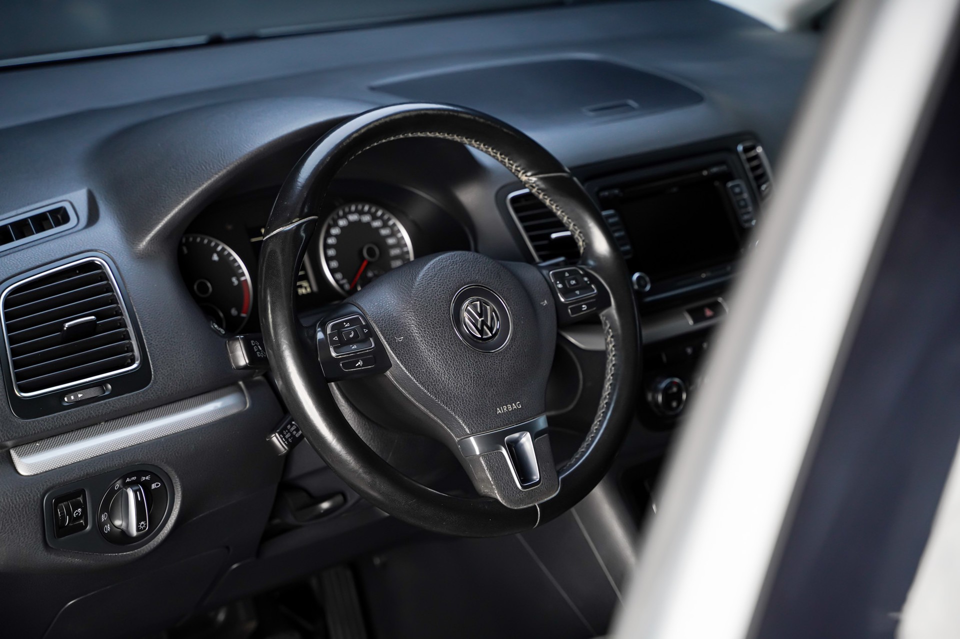 VW Sharan 2.0 TDI BMT Comfortline 4Motion 7-Plätzer-image-8