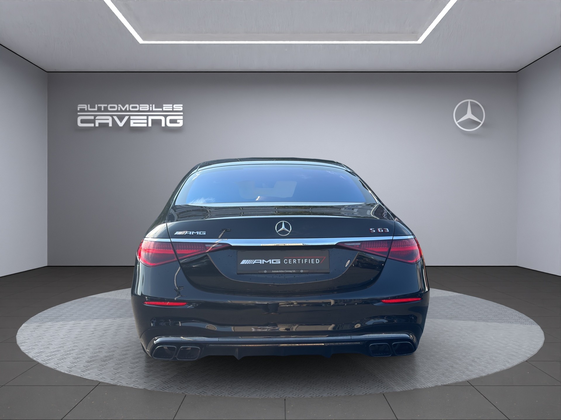 MERCEDES-BENZ S 63 AMG E Performance 4Matic-showroom-element-3
