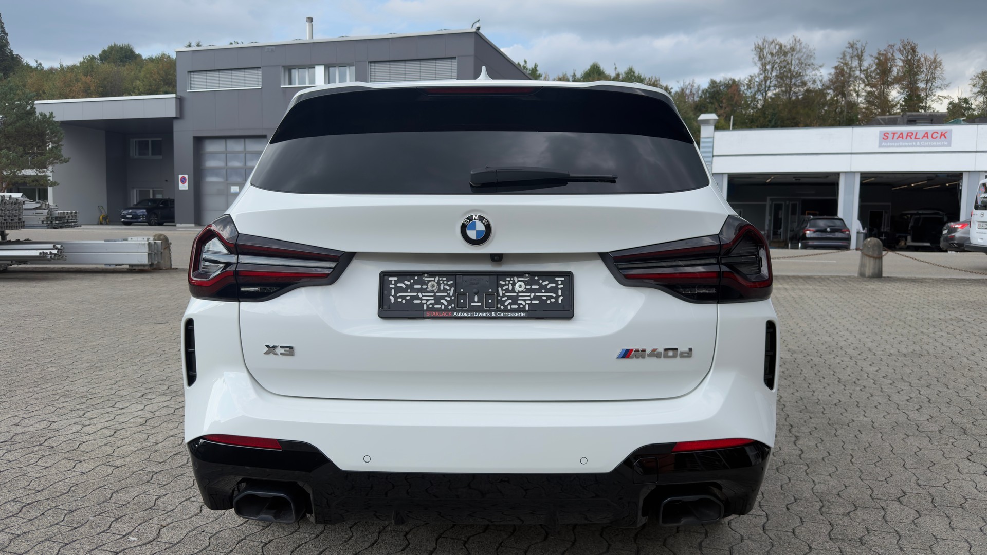 BMW X3 xDrive 48V M40d-showroom-element-3