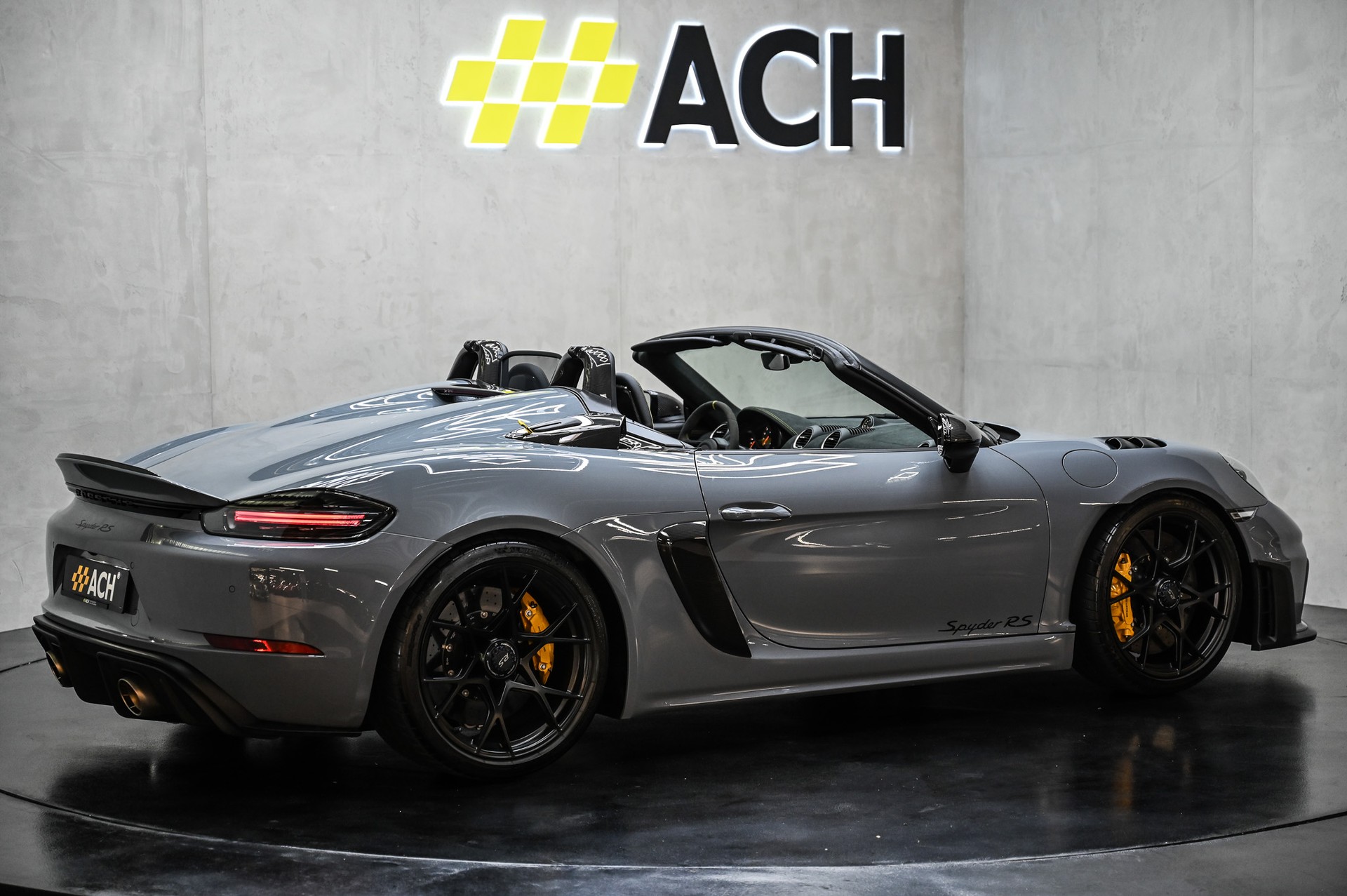 PORSCHE 718 Spyder RS PDK Weissach-Paket-image-12