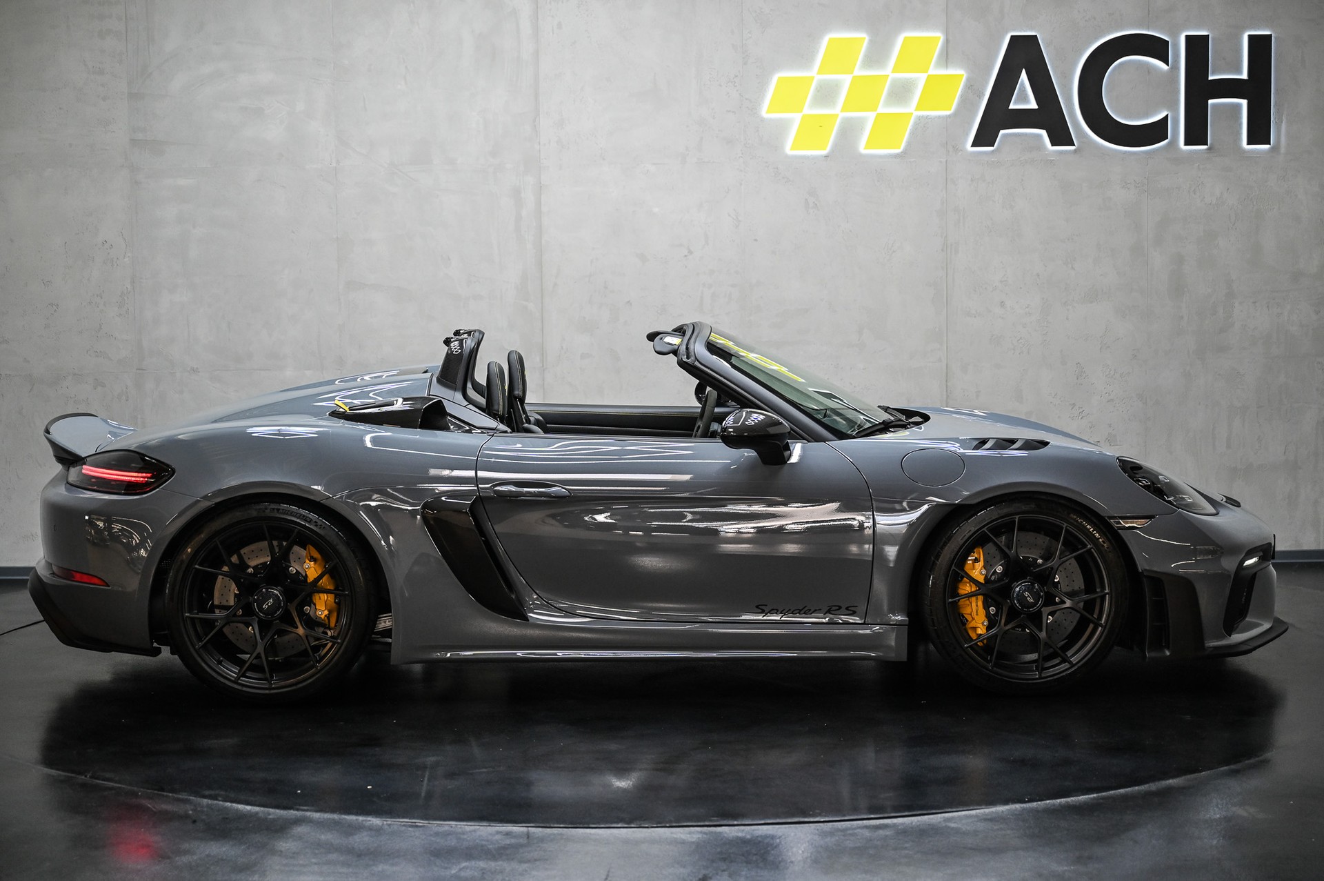 PORSCHE 718 Spyder RS PDK Weissach-Paket-image-13