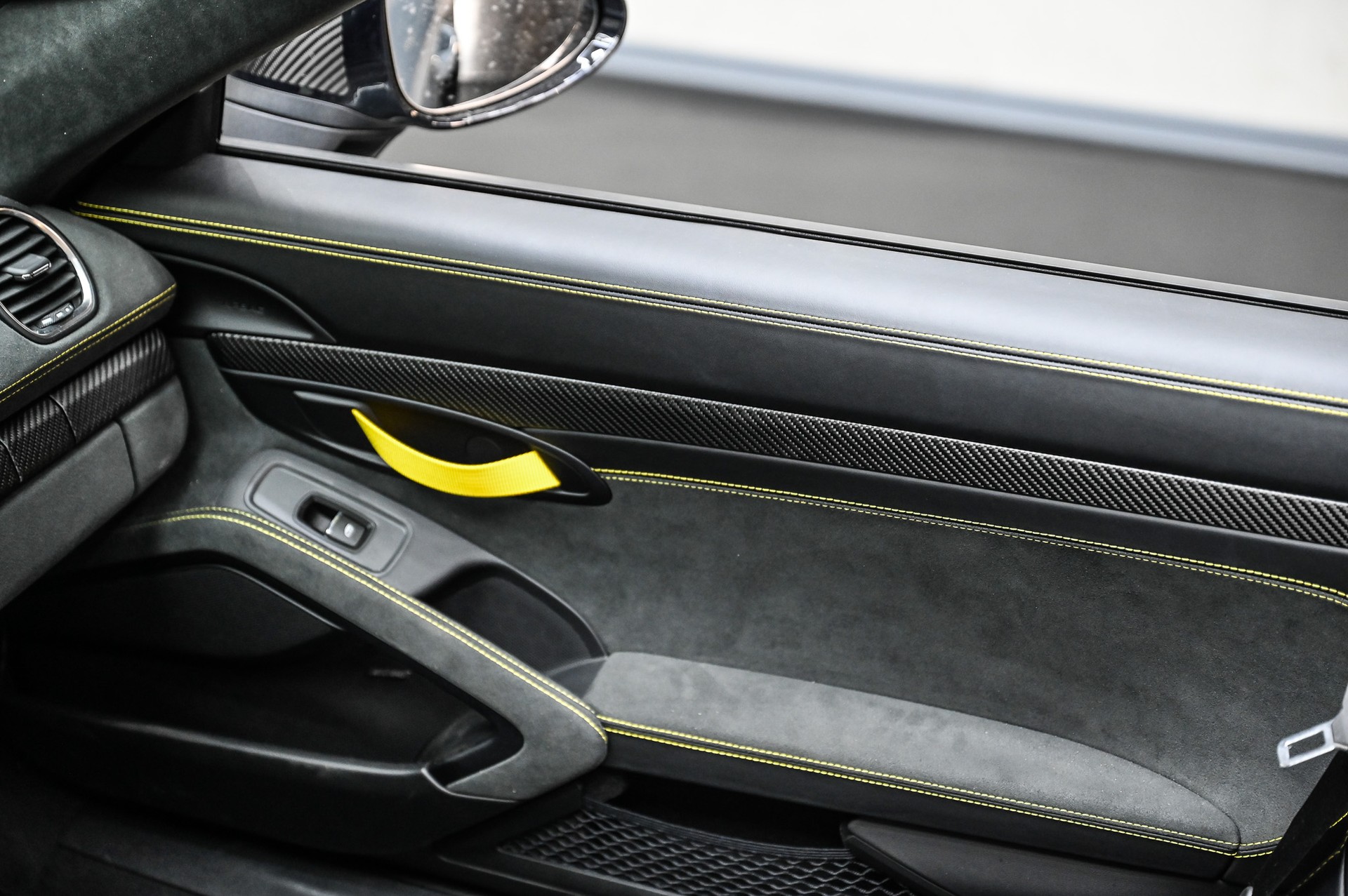 PORSCHE 718 Spyder RS PDK Weissach-Paket-image-36