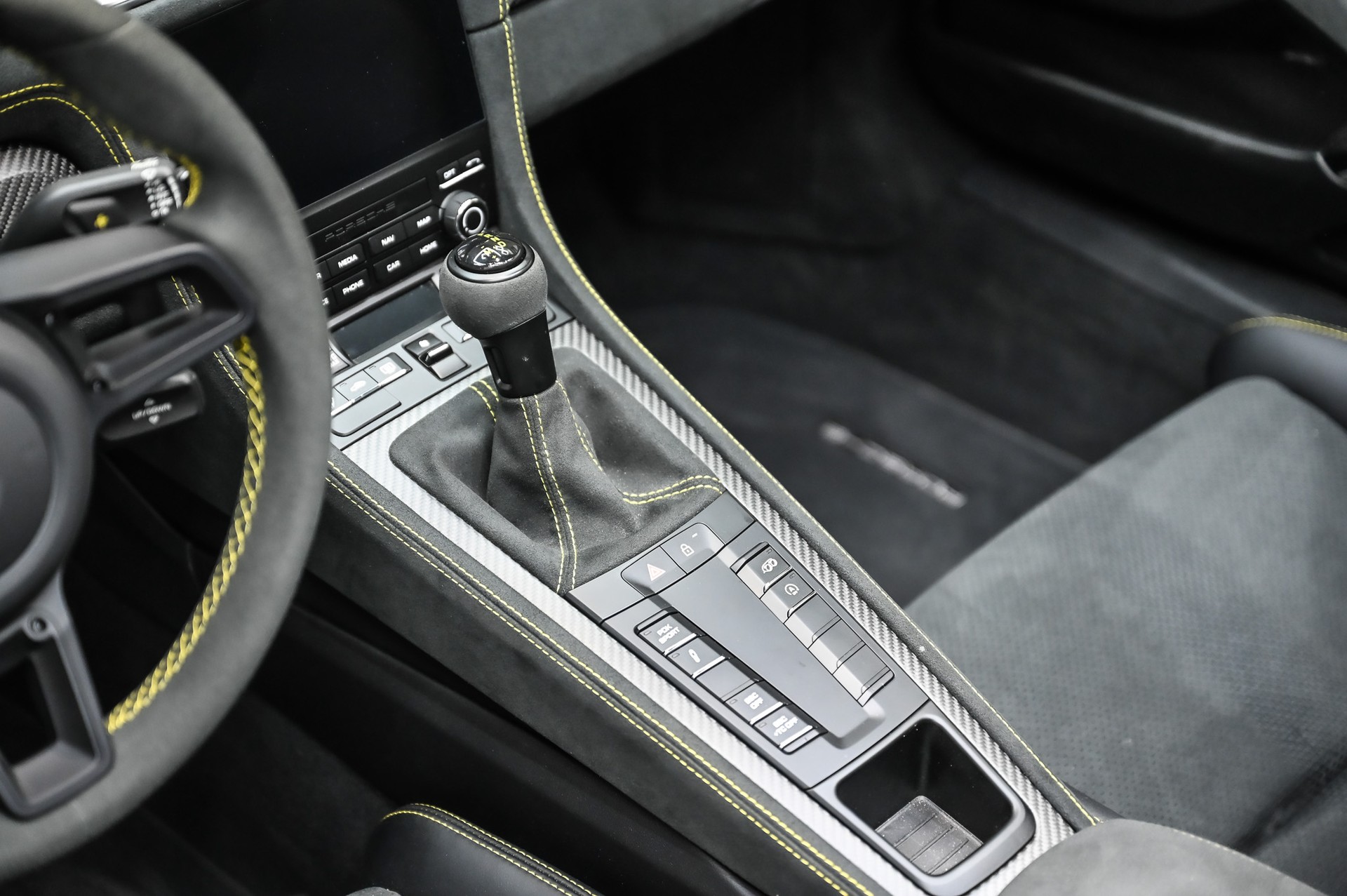 PORSCHE 718 Spyder RS PDK Weissach-Paket-image-23