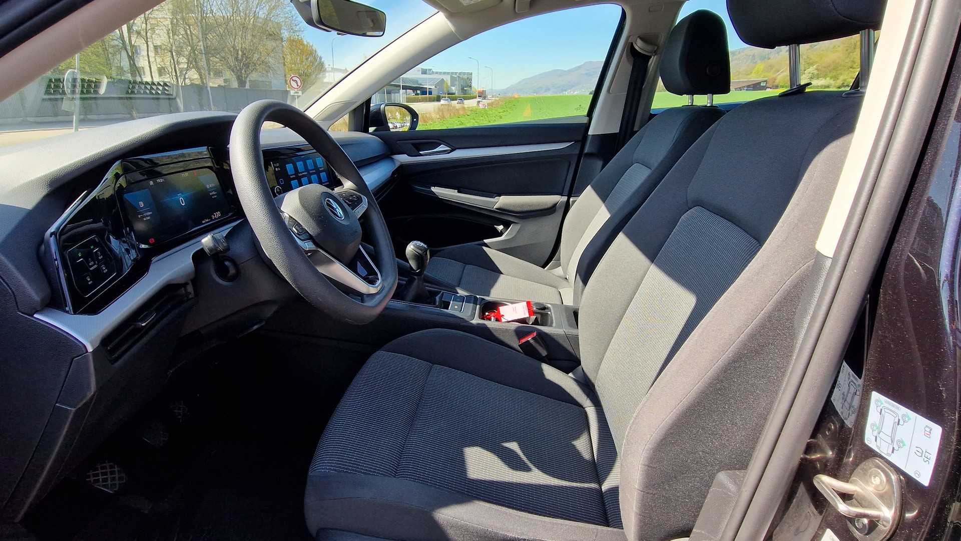 VW Golf Variant 1.0 TSI Value-image-5