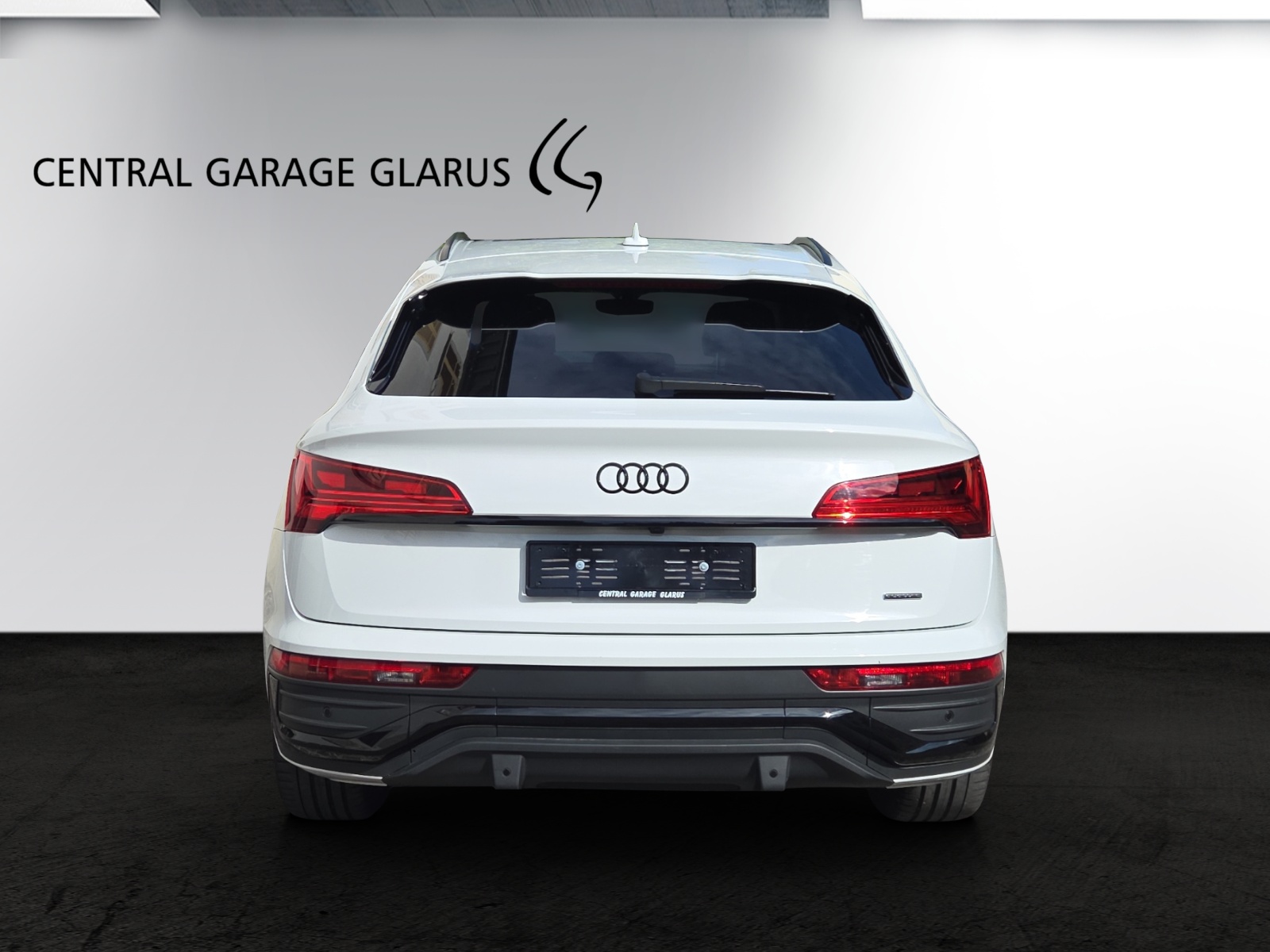 AUDI Q5 Sportback 40 TDI Blackedition quattro S-tronic-image-7