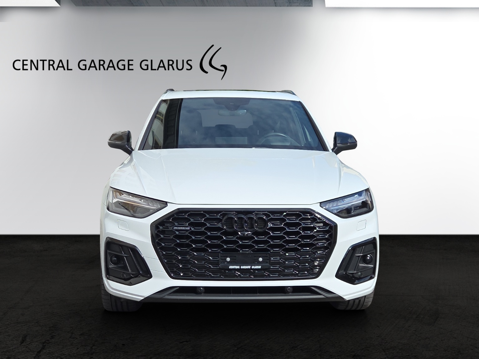 AUDI Q5 Sportback 40 TDI Blackedition quattro S-tronic-showroom-element-2