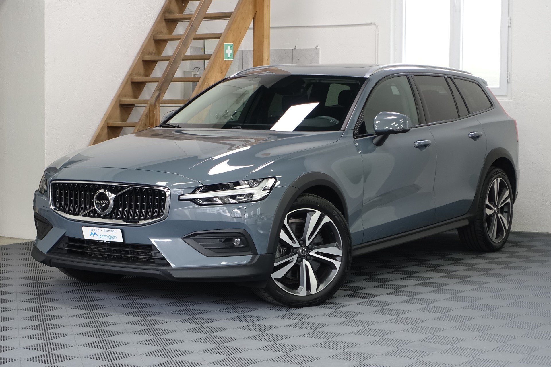 VOLVO V60 Cross Country 2.0 B5 AWD