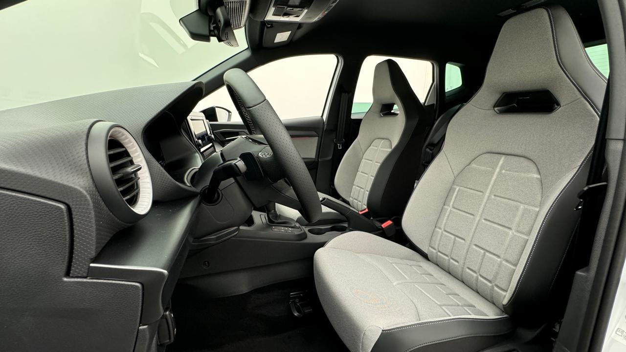 SEAT Arona 1.5 Eco TSI FR DSG-image-4