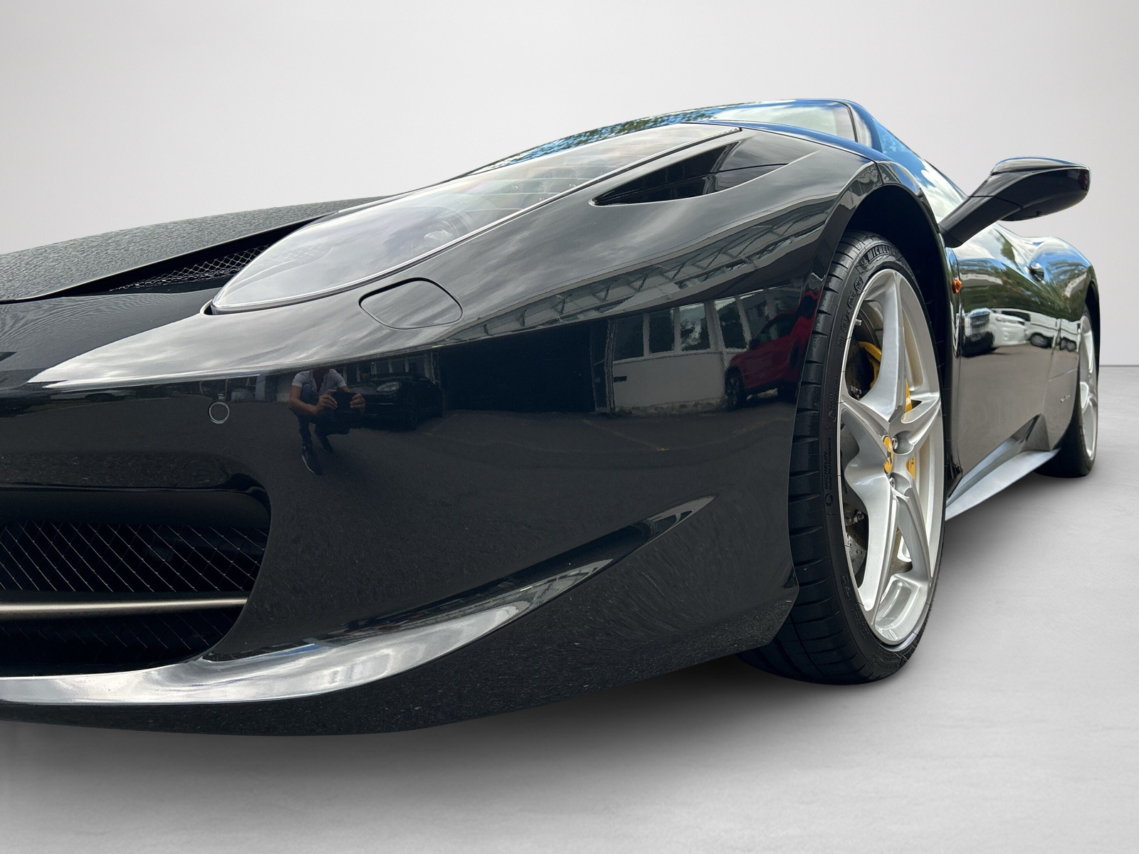 FERRARI 458 Spider Italia 4.5 V8 -Schweizer Erstauslieferung-aus erster Hand-lückenlose Service Hystorie--image-4